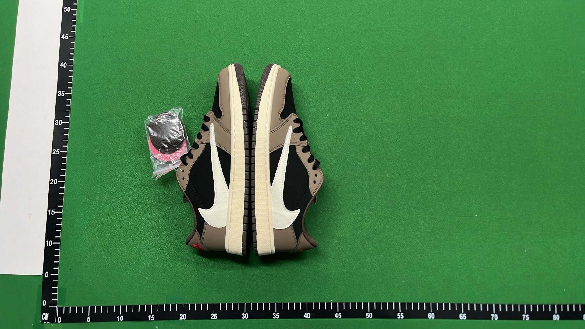 Air Jordan 1 Low Retro Chocolate Brown Black Red