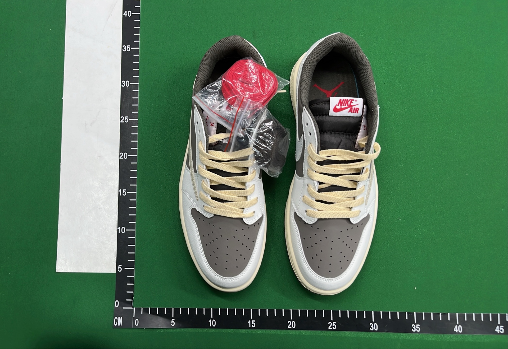 Air Jordan 1 Low Retro Chocolate Brown Black Red