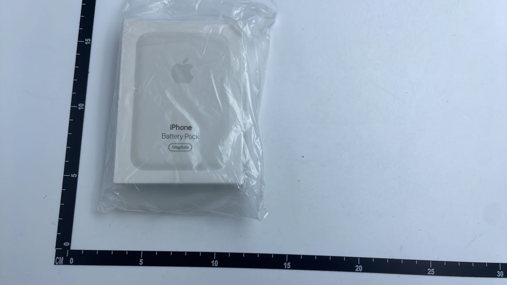 Apple Watch Series 8 - Smartwatch with Ultra Wideband and Advanced Health Features