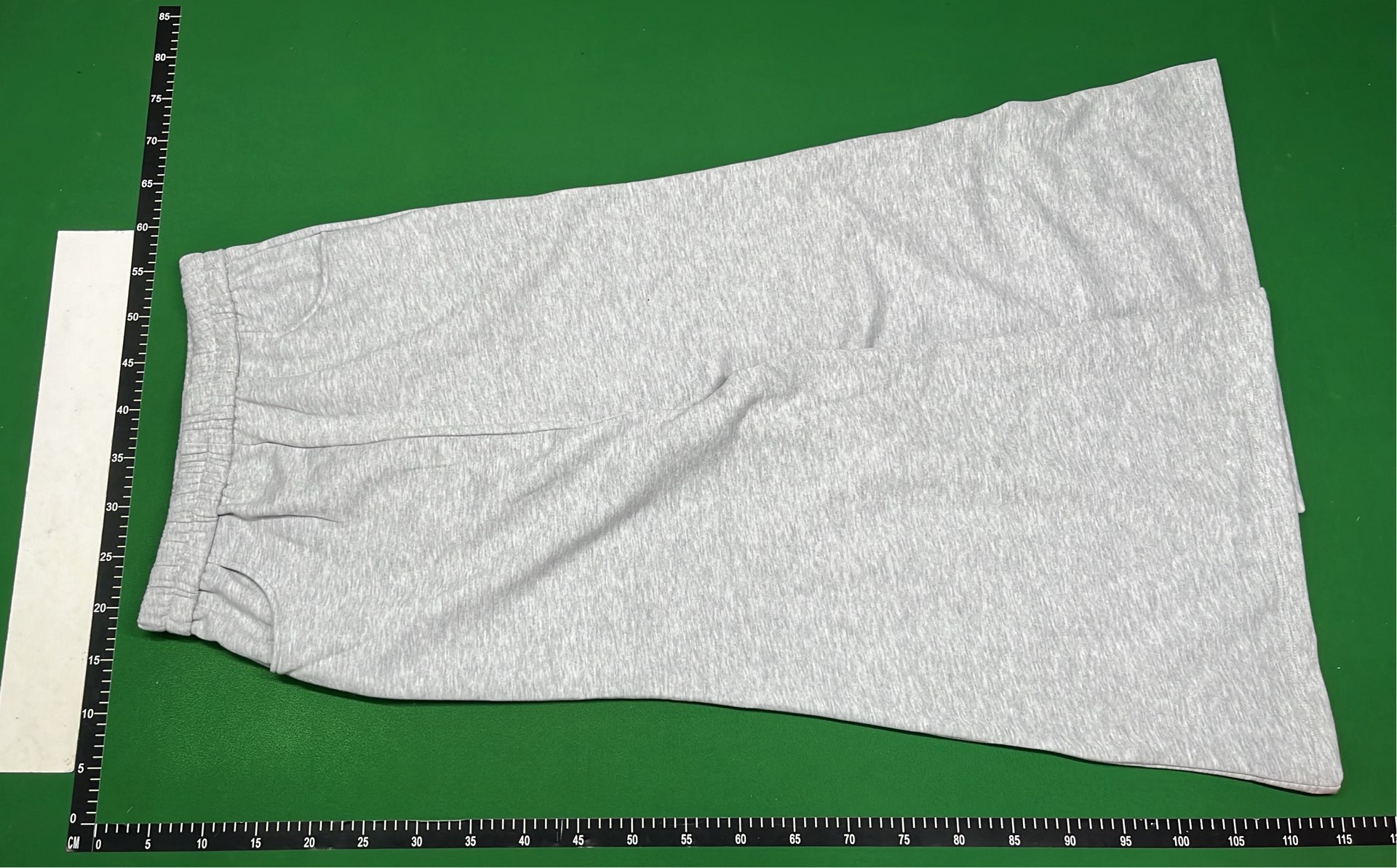 Gray Wide-Leg Drawstring Shorts for Casual Wear