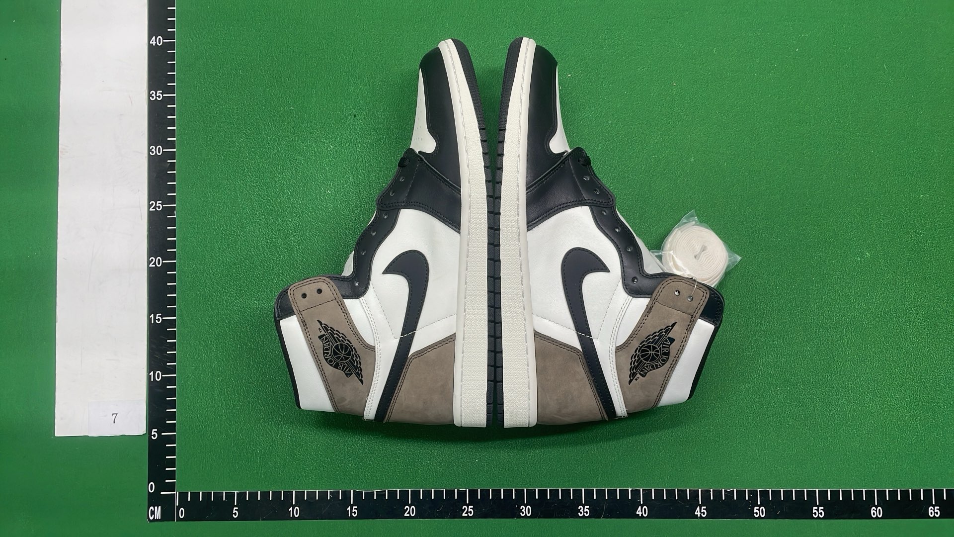 White Nike Air Force 1 Low Sneakers for Men and Women