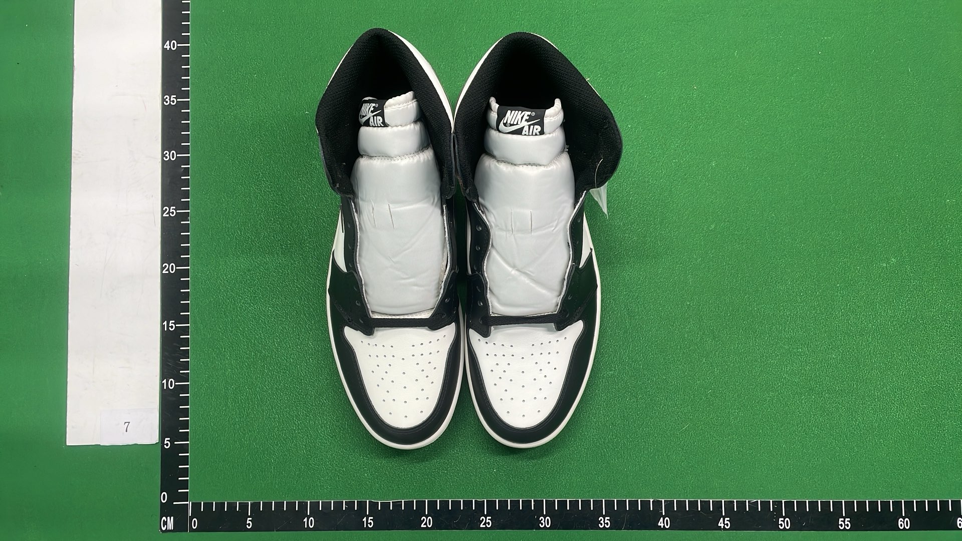 White Nike Air Force 1 Low Sneakers for Men and Women
