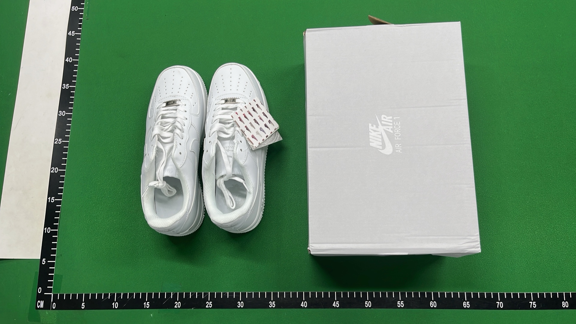 Nike Air Force 1 Low Supreme Collaboration Sneakers