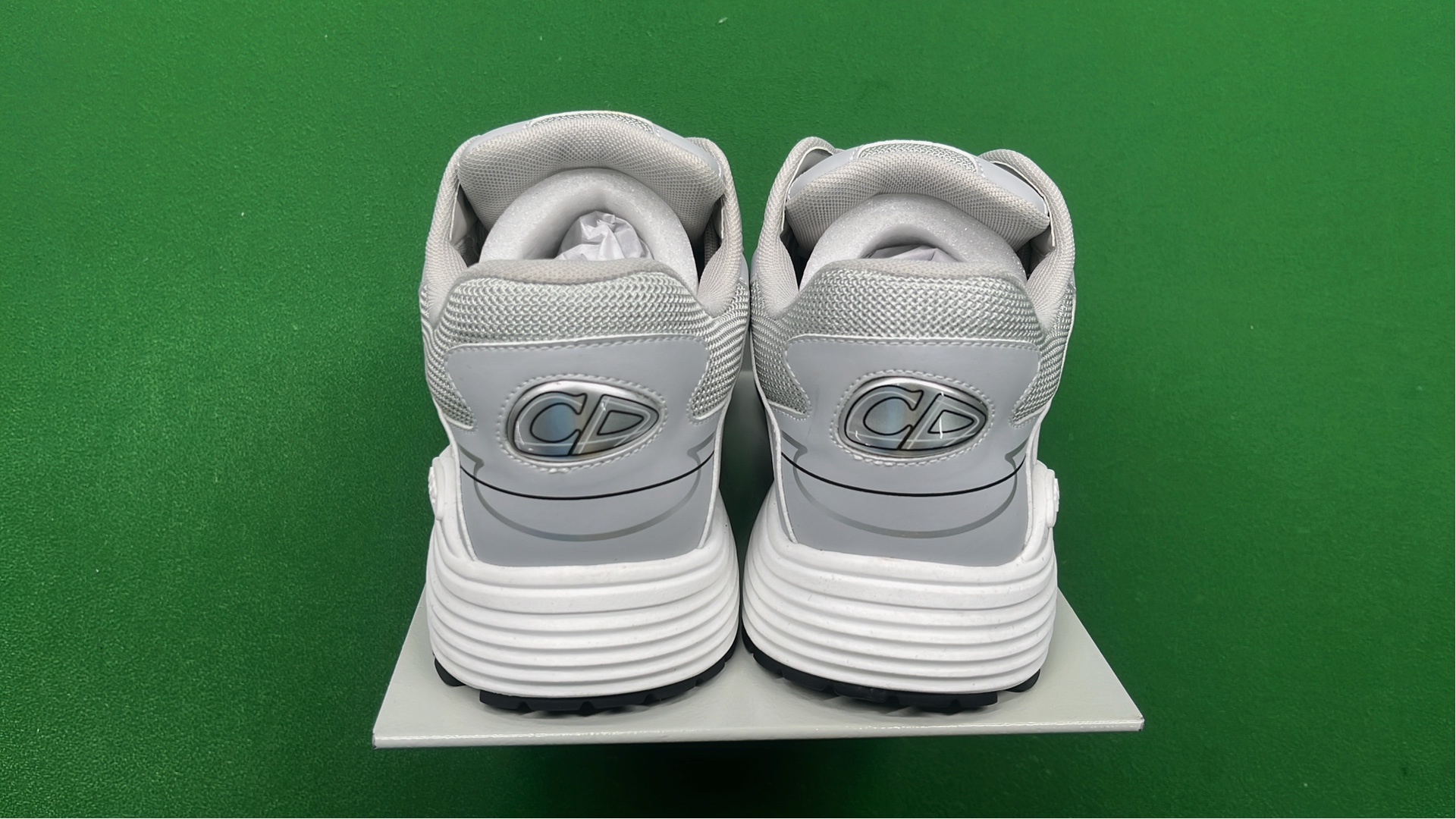Dior B30 （10+）  in the Best OopBuy Spreadsheet QC photos