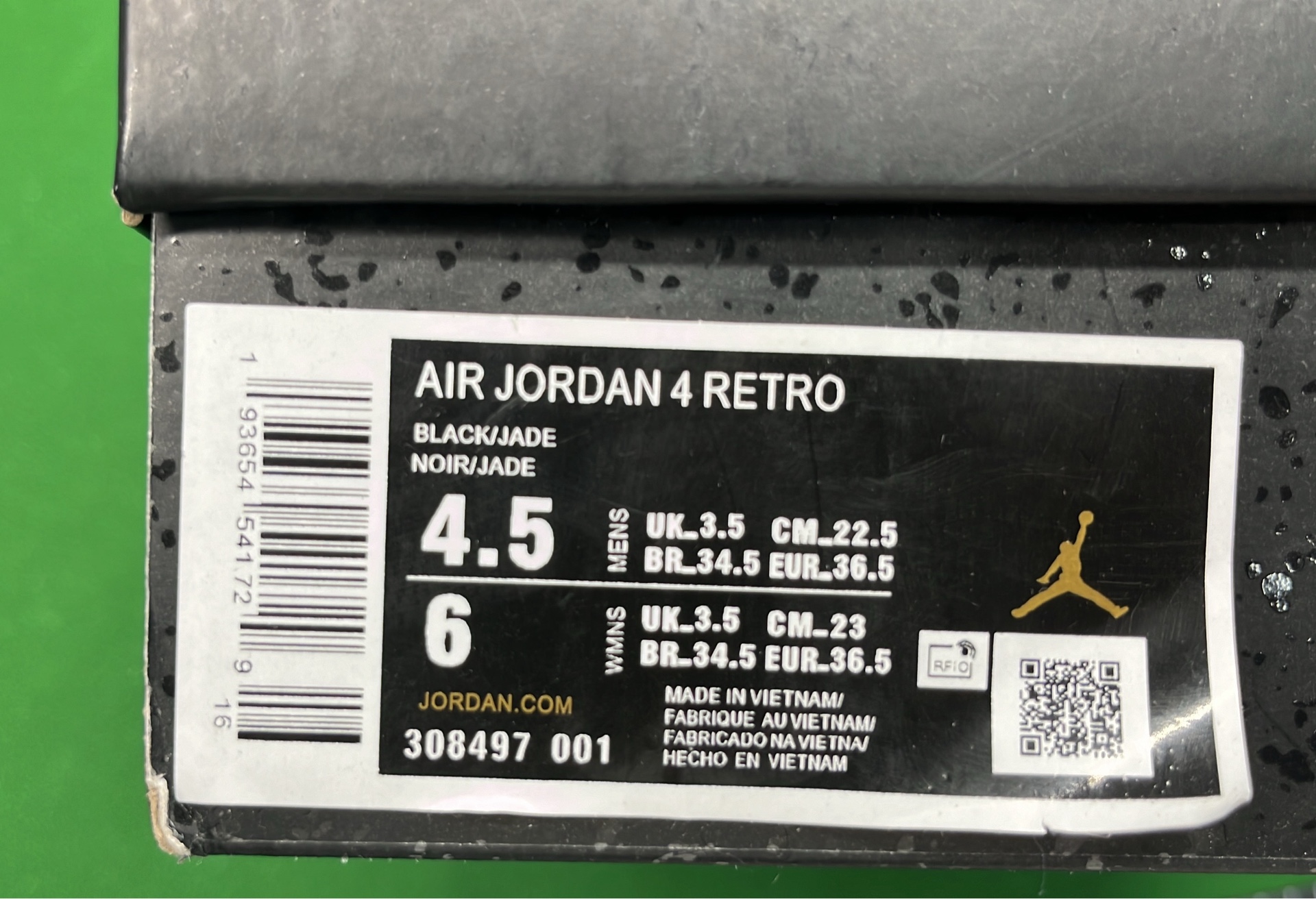 Air Jordan 4 Retro Shoes - Classic Basketball Sneakers