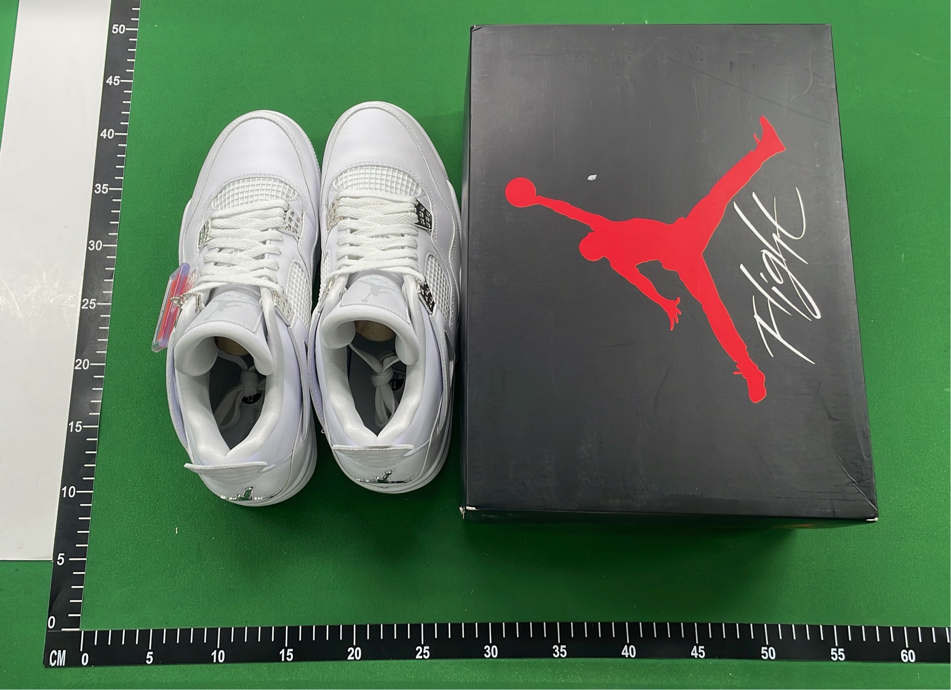 Air Jordan 1 Low Bred Black Toe