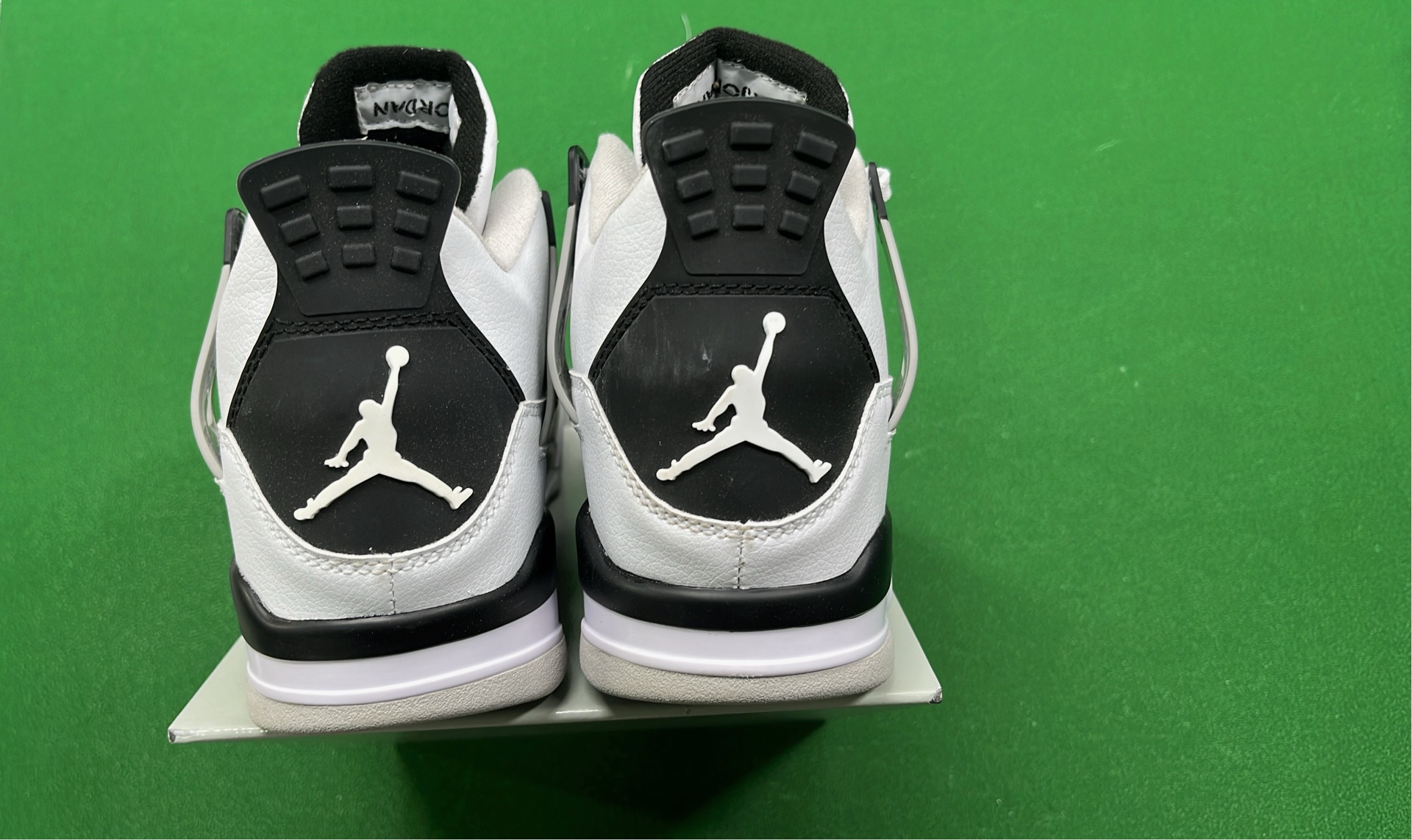 Air Jordan 4 Retro Shoes - Multiple Colorways Available