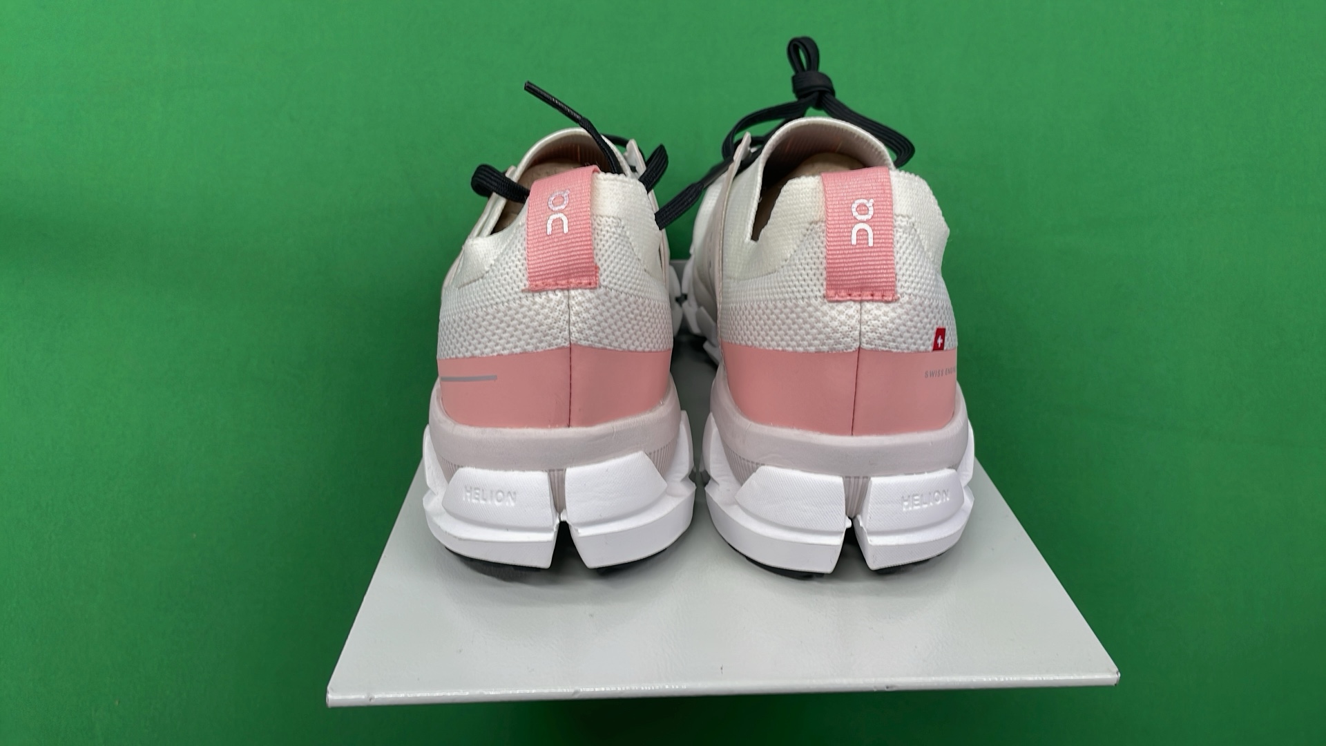 On Cloud 5 Running Shoes - Lightweight Comfort for Runners
