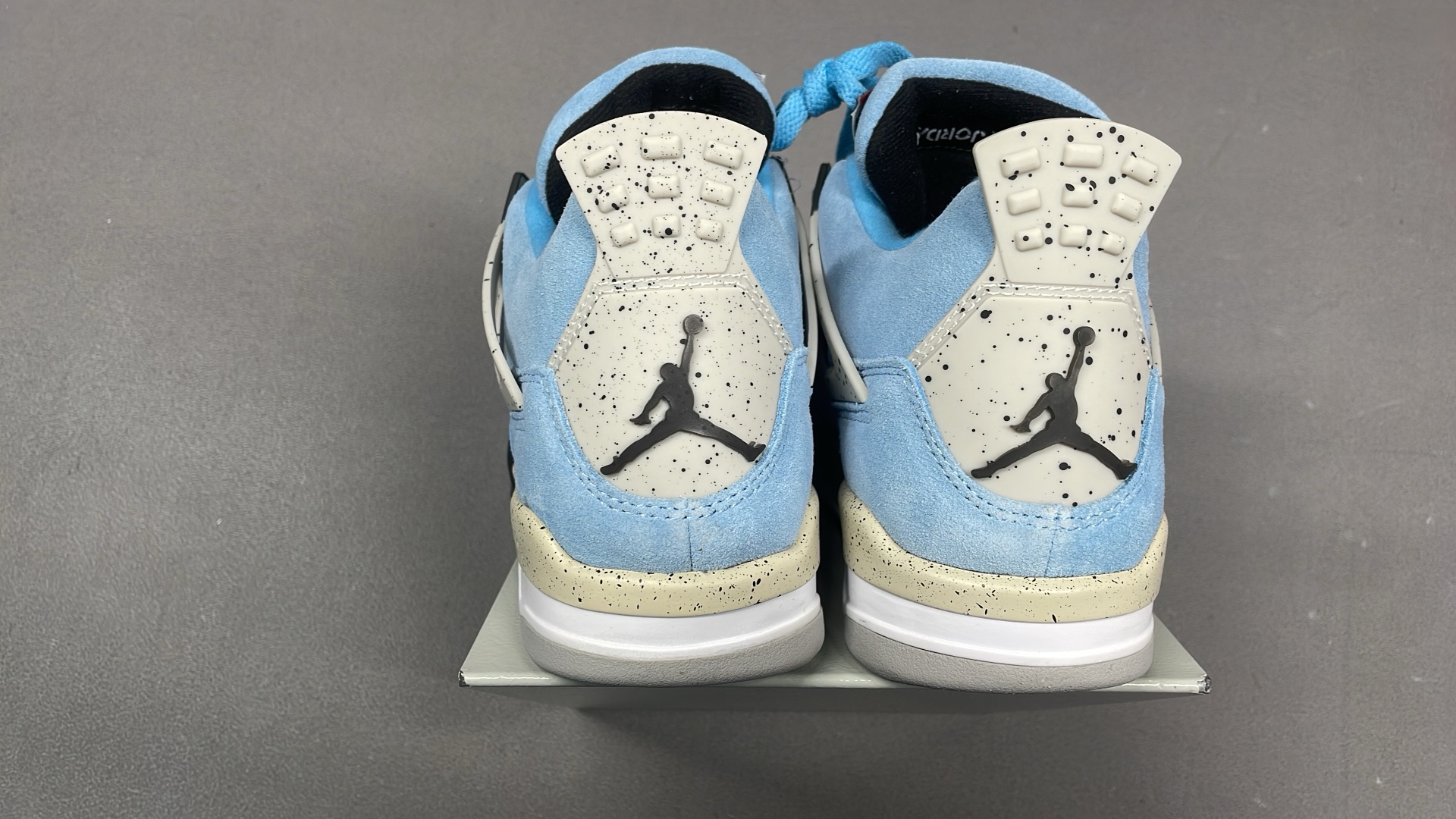 Air Jordan 4 Retro White Fire Red Tech Grey Black