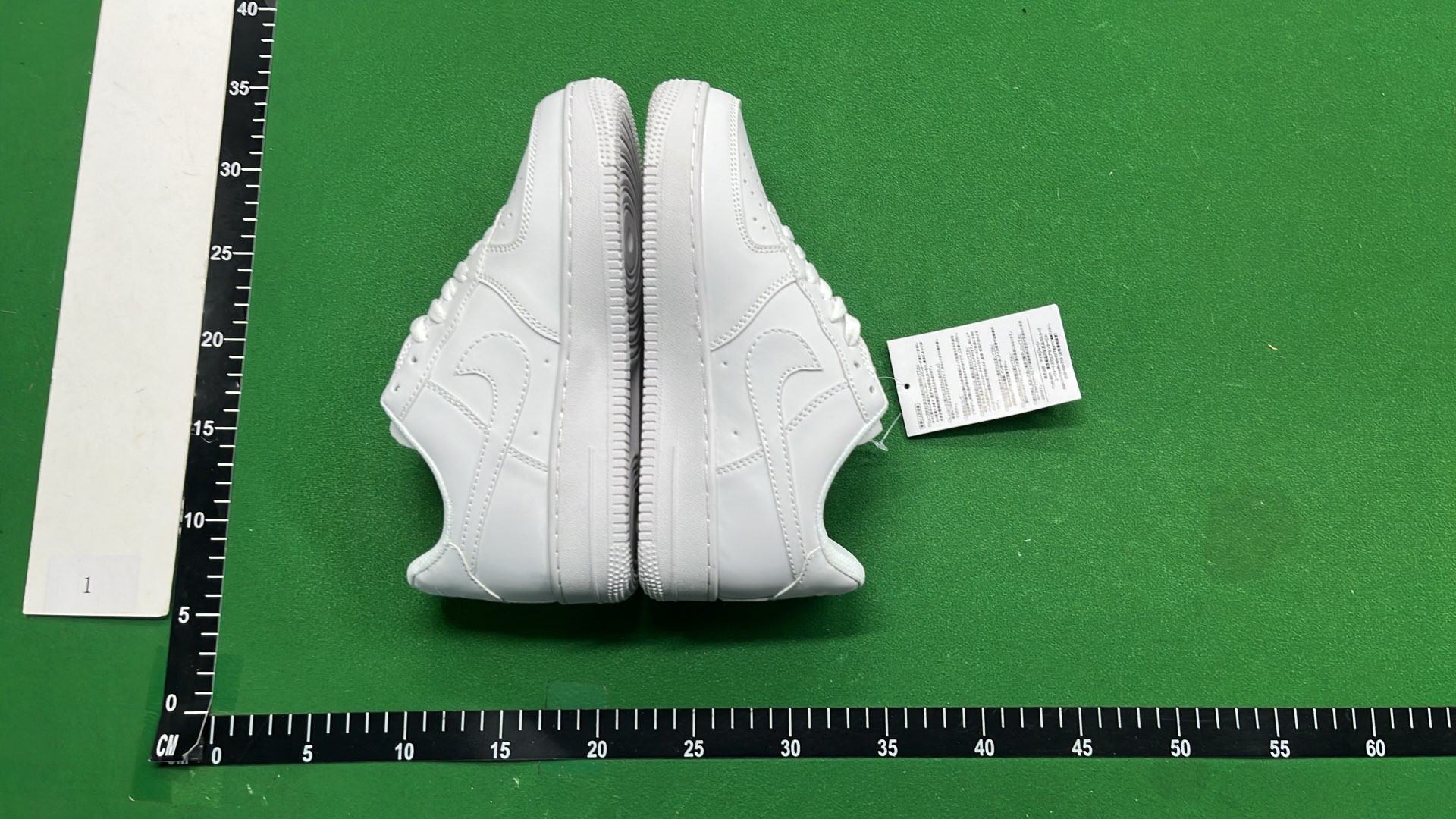 Nike Air Force 1 Low Supreme Collaboration Sneakers