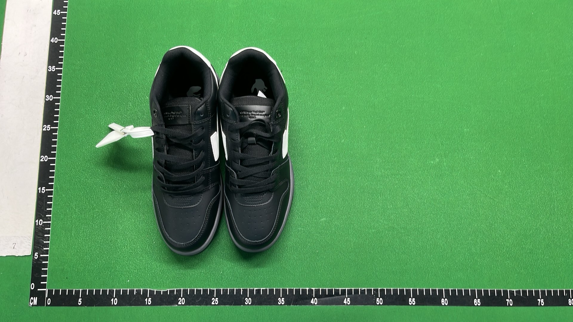 OFF-WHITE Industrial Belt Low-Top Sneakers