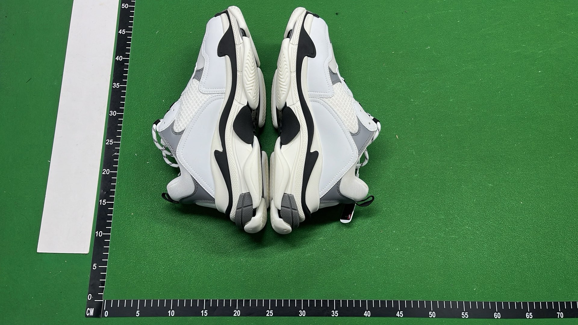 Balenciaga Triple S （30+）  in the Best OopBuy Spreadsheet QC photos