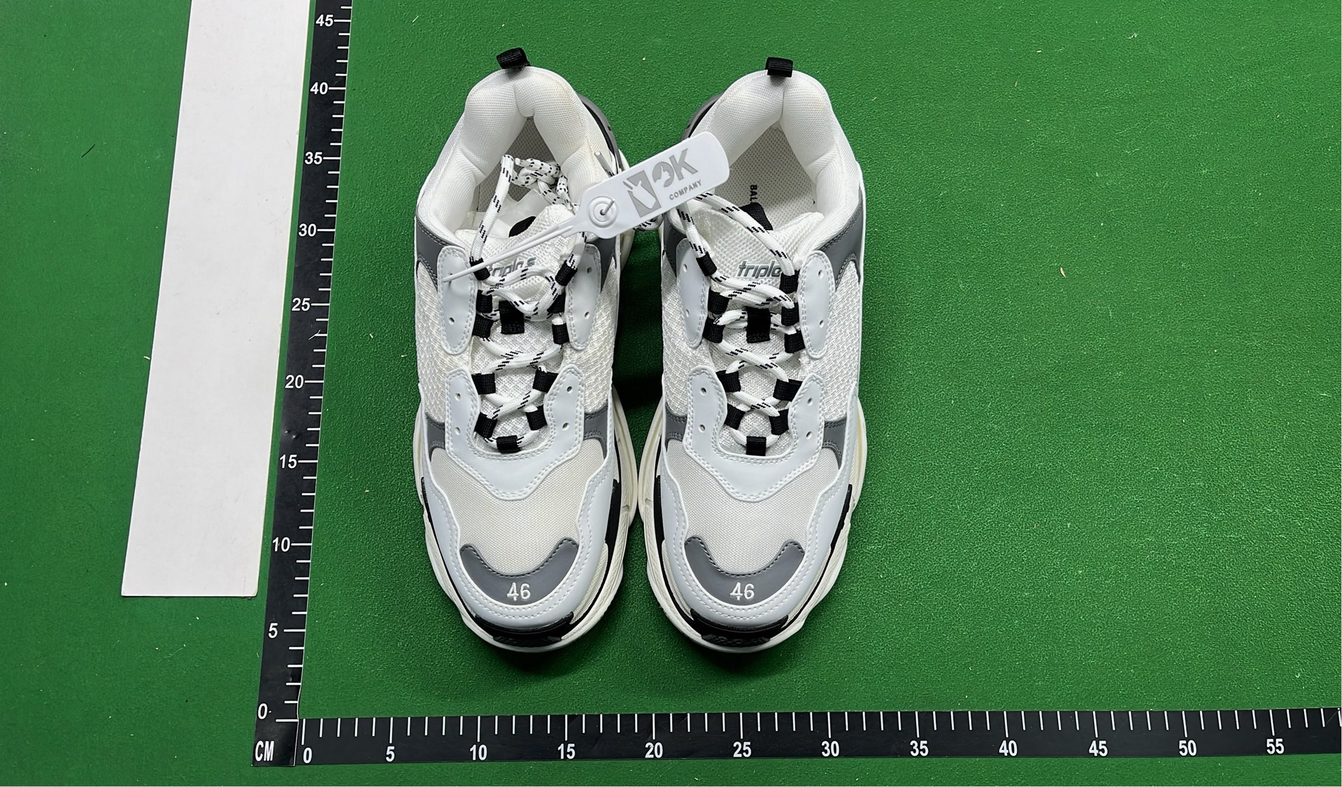 Balenciaga Triple S （30+）  in the Best OopBuy Spreadsheet QC photos