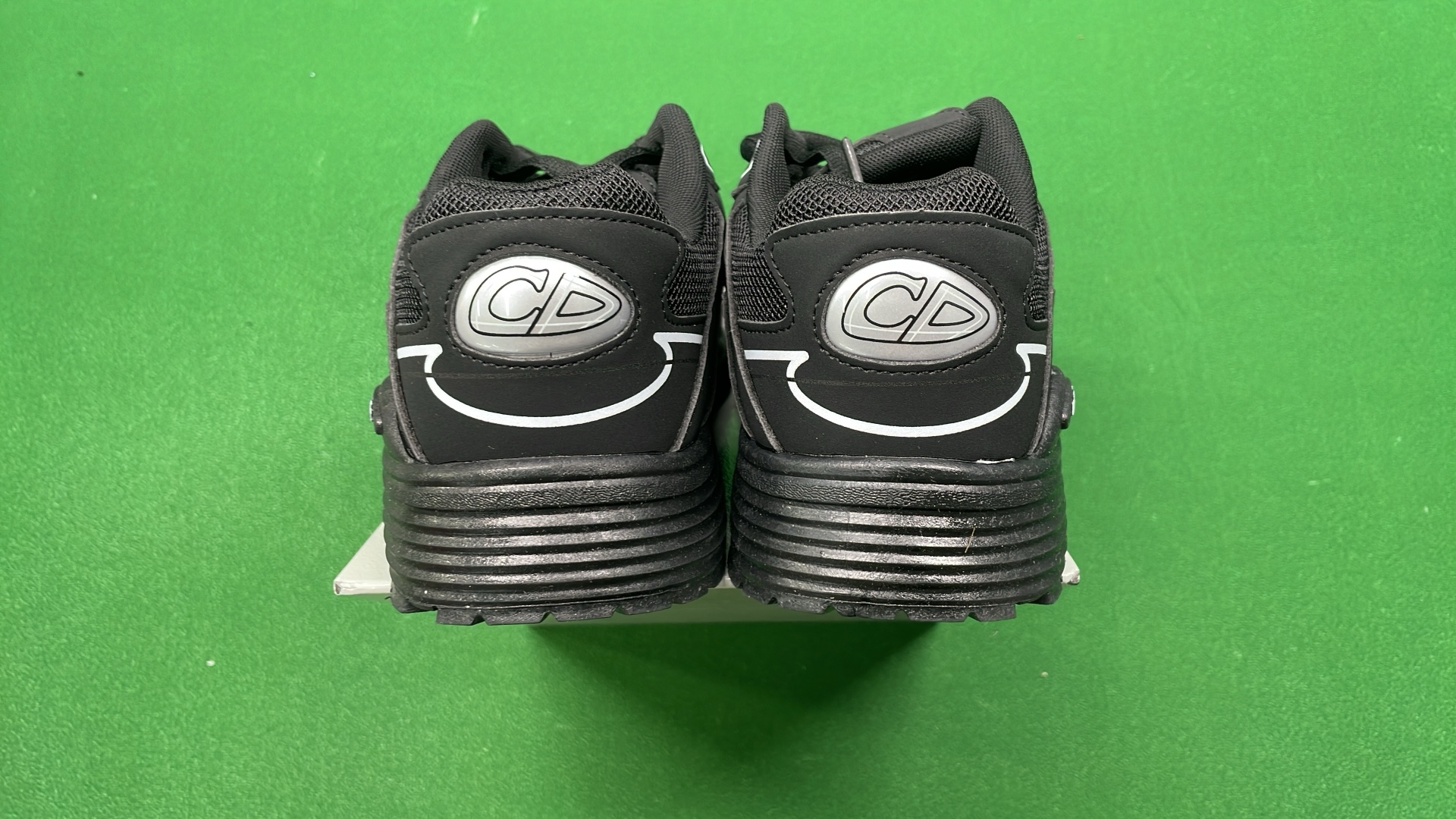 1:1 Batch DIOR B30 Shoes  in the Best OopBuy Spreadsheet QC photos