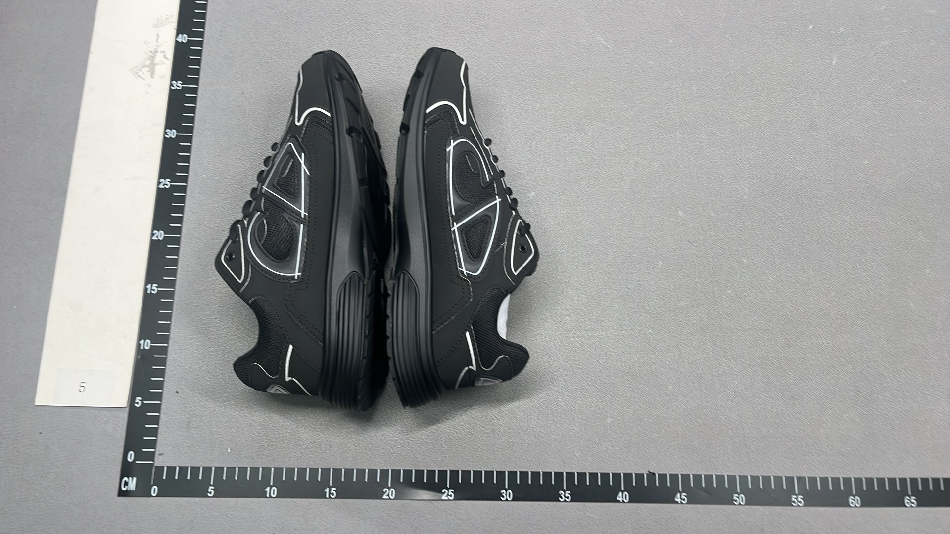 1:1 Batch DIOR B30 Shoes  in the Best OopBuy Spreadsheet QC photos