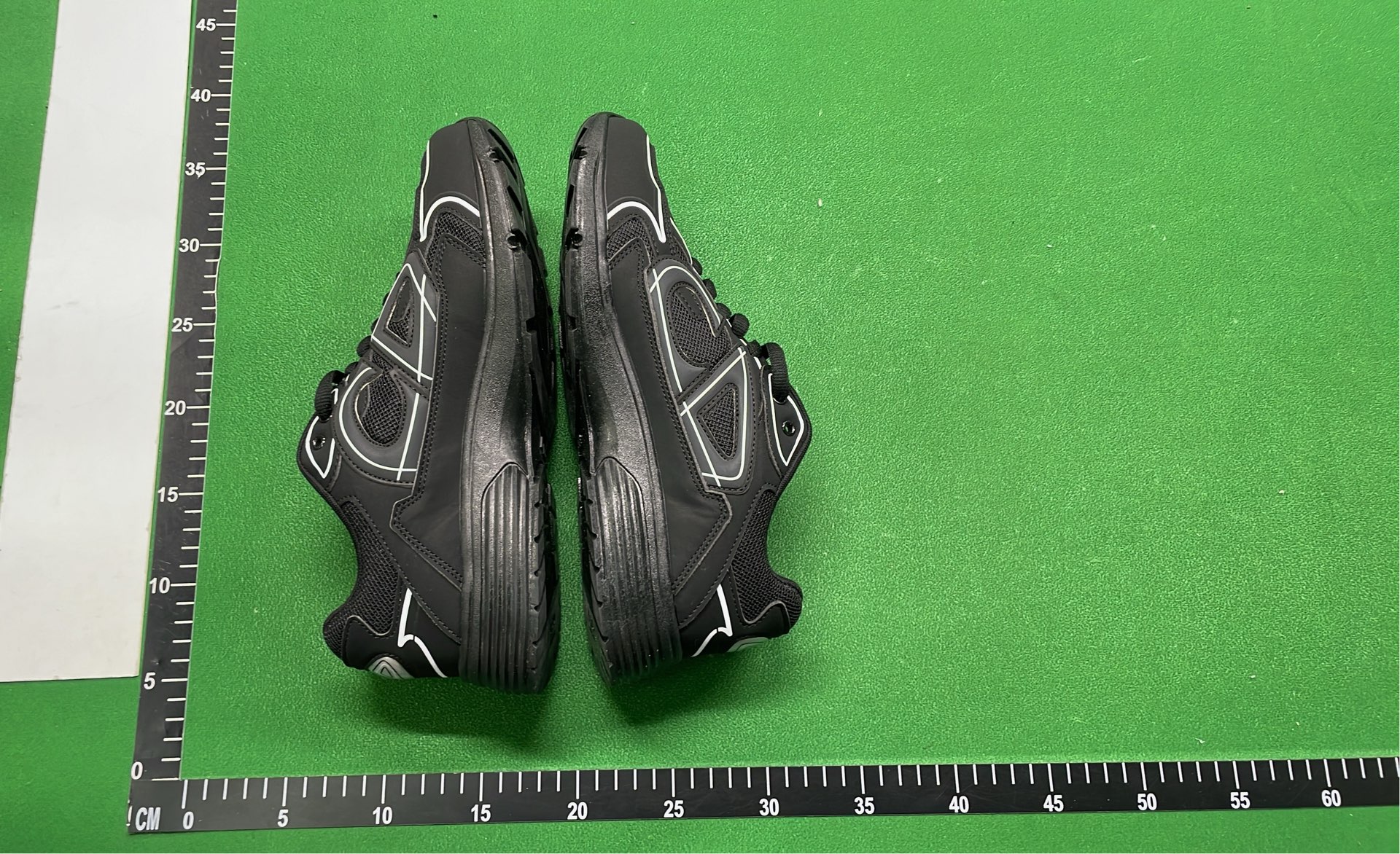1:1 Batch DIOR B30 Shoes  in the Best OopBuy Spreadsheet QC photos