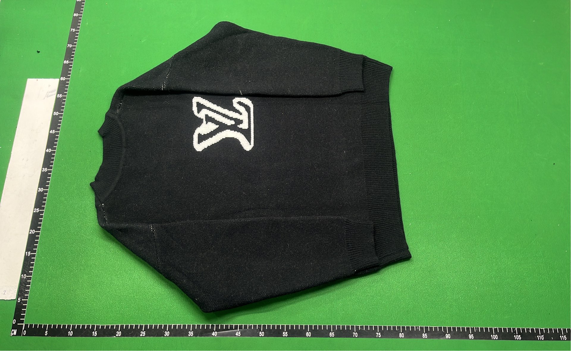 1:1 Batch LOUIS VUITTONsweater1  in the Best OopBuy Spreadsheet QC photos