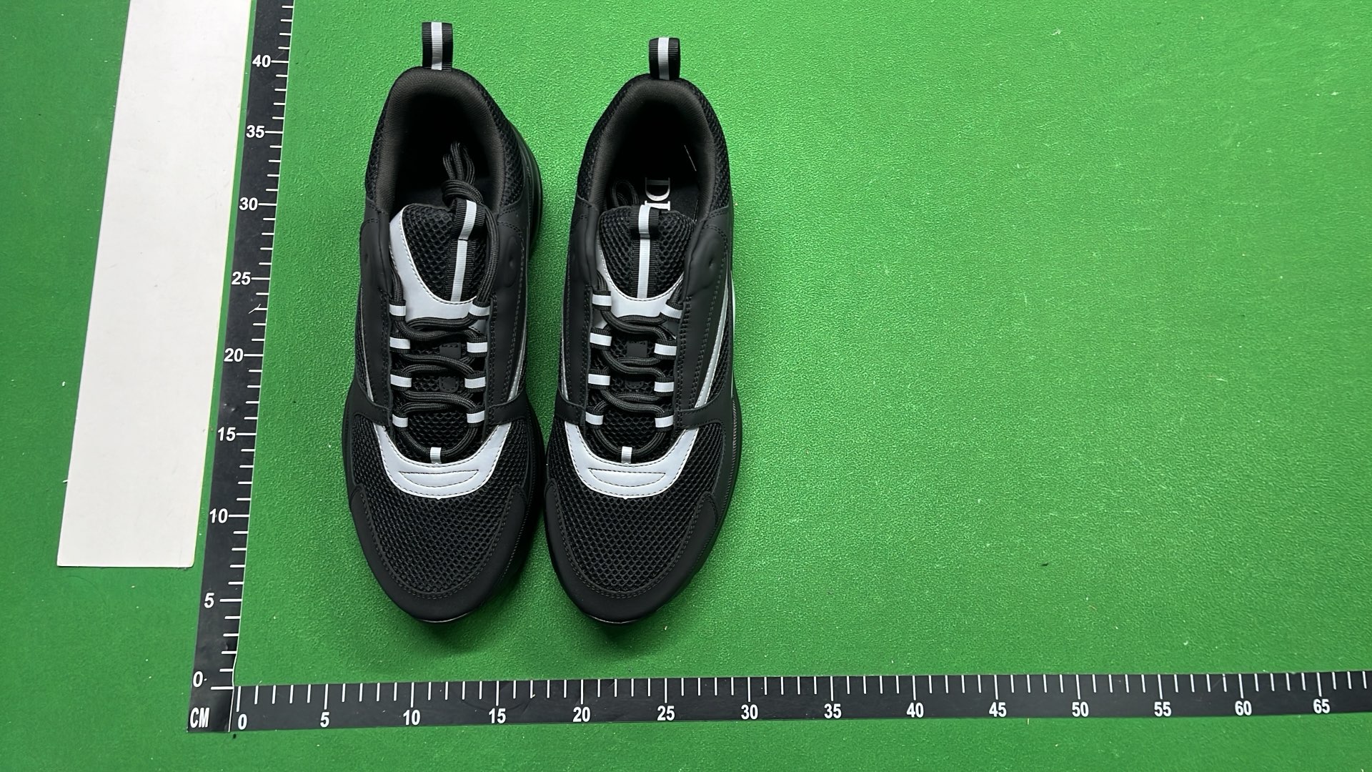 1:1 Batch DIOR B22 Shoes-1  in the Best OopBuy Spreadsheet QC photos