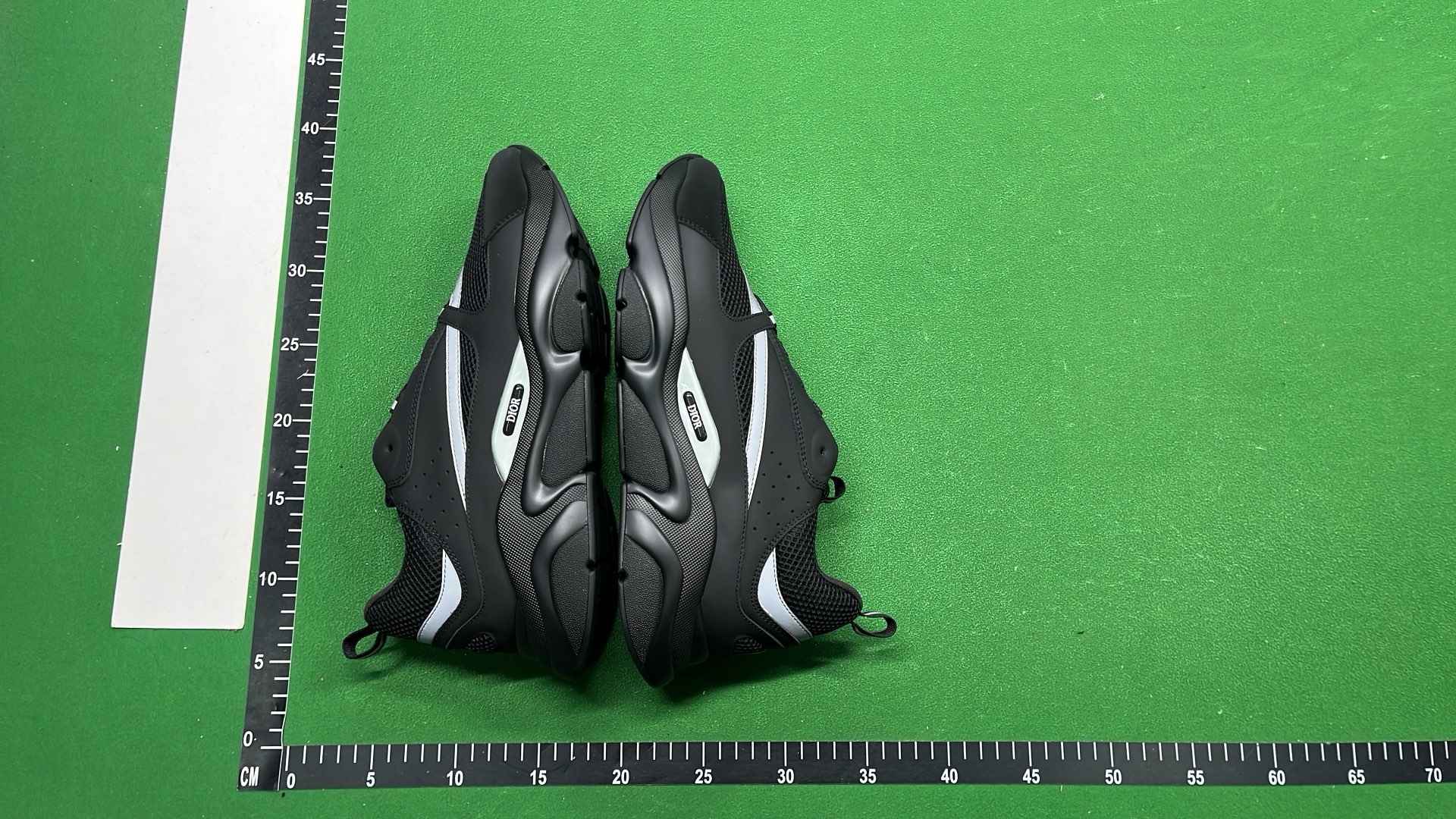 1:1 Batch DIOR B22 Shoes-1  in the Best OopBuy Spreadsheet QC photos