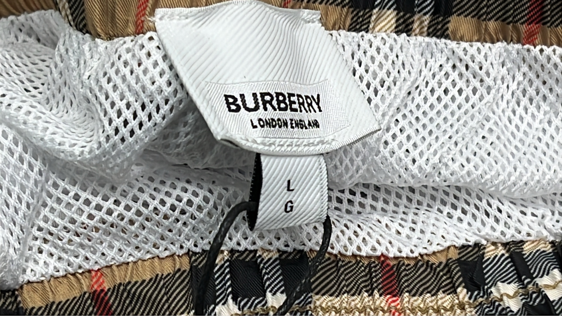 1:1 Batch Burberry shorts  in the Best OopBuy Spreadsheet QC photos