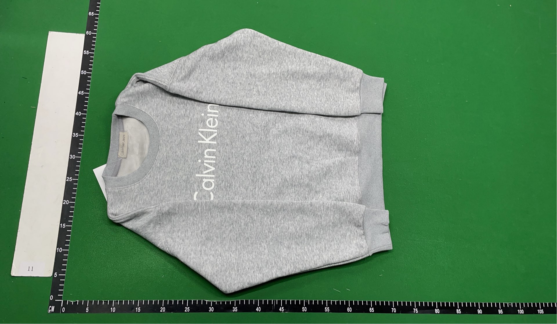 Calvin Klein Logo Sweatshirt - Classic Crewneck in Multiple Colors