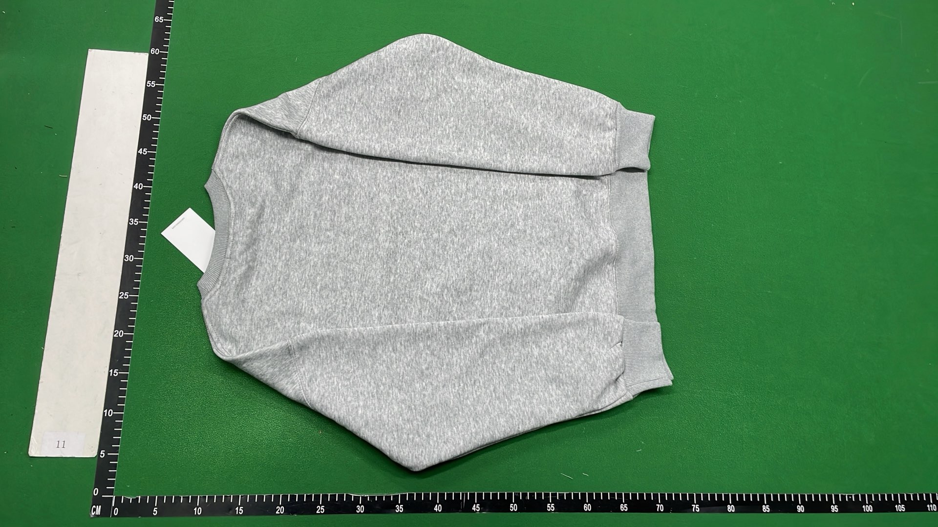 Calvin Klein Logo Sweatshirt - Classic Crewneck in Multiple Colors