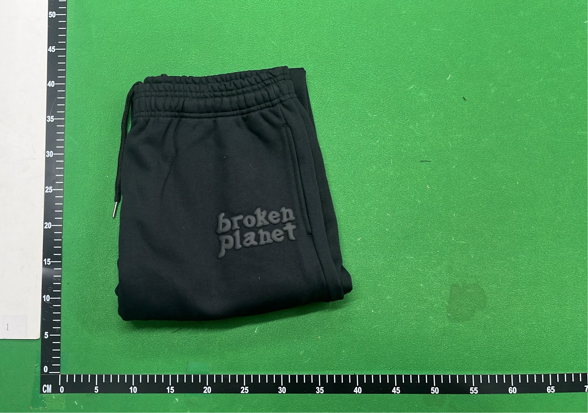 Black Elastic Waist Pants for Comfortable Wear