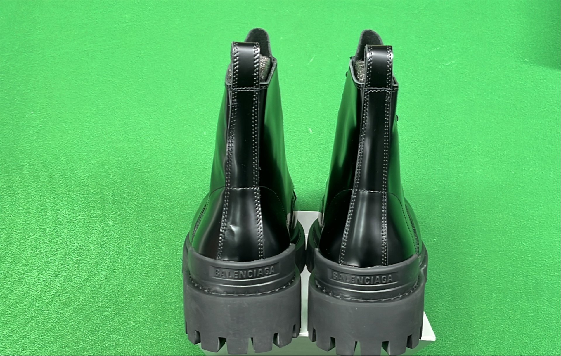 Black Leather Combat Boots for Men and Women - Stylish & Durable