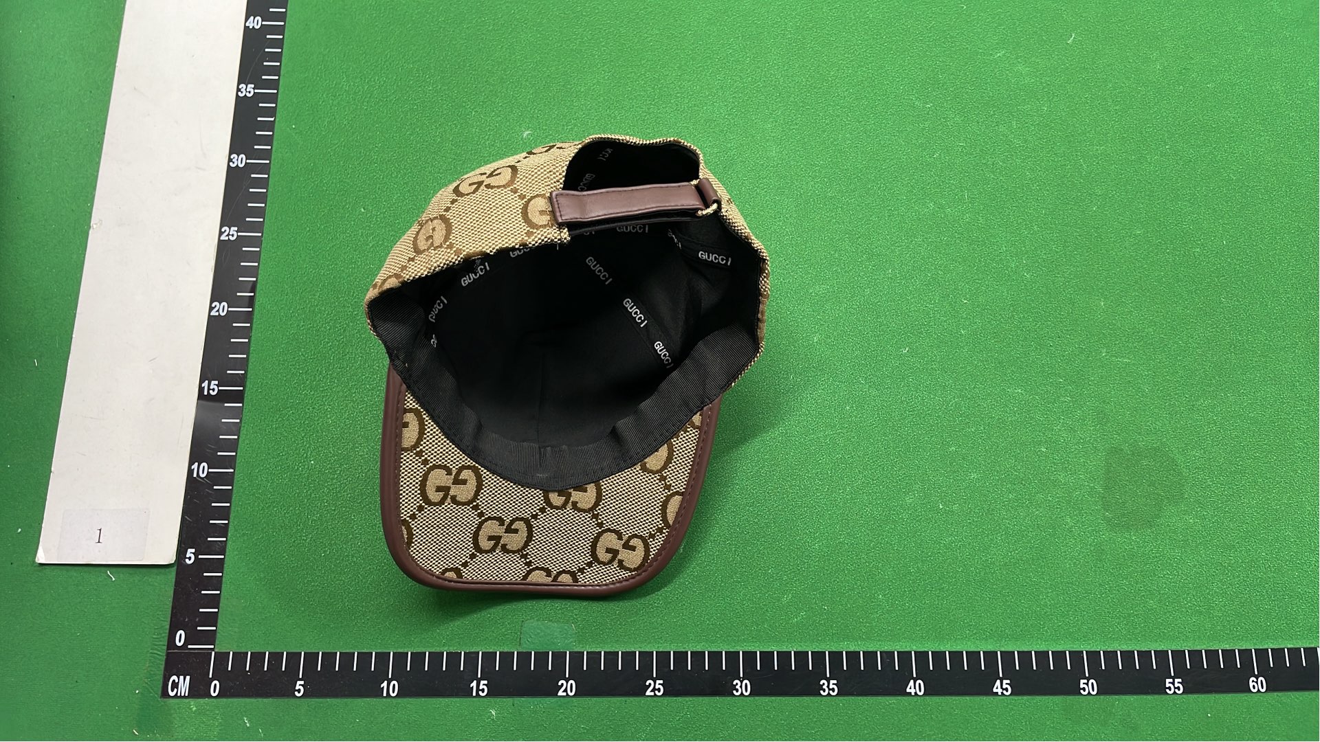 Gucci GG Supreme Pattern Baseball Cap with Gold Logo