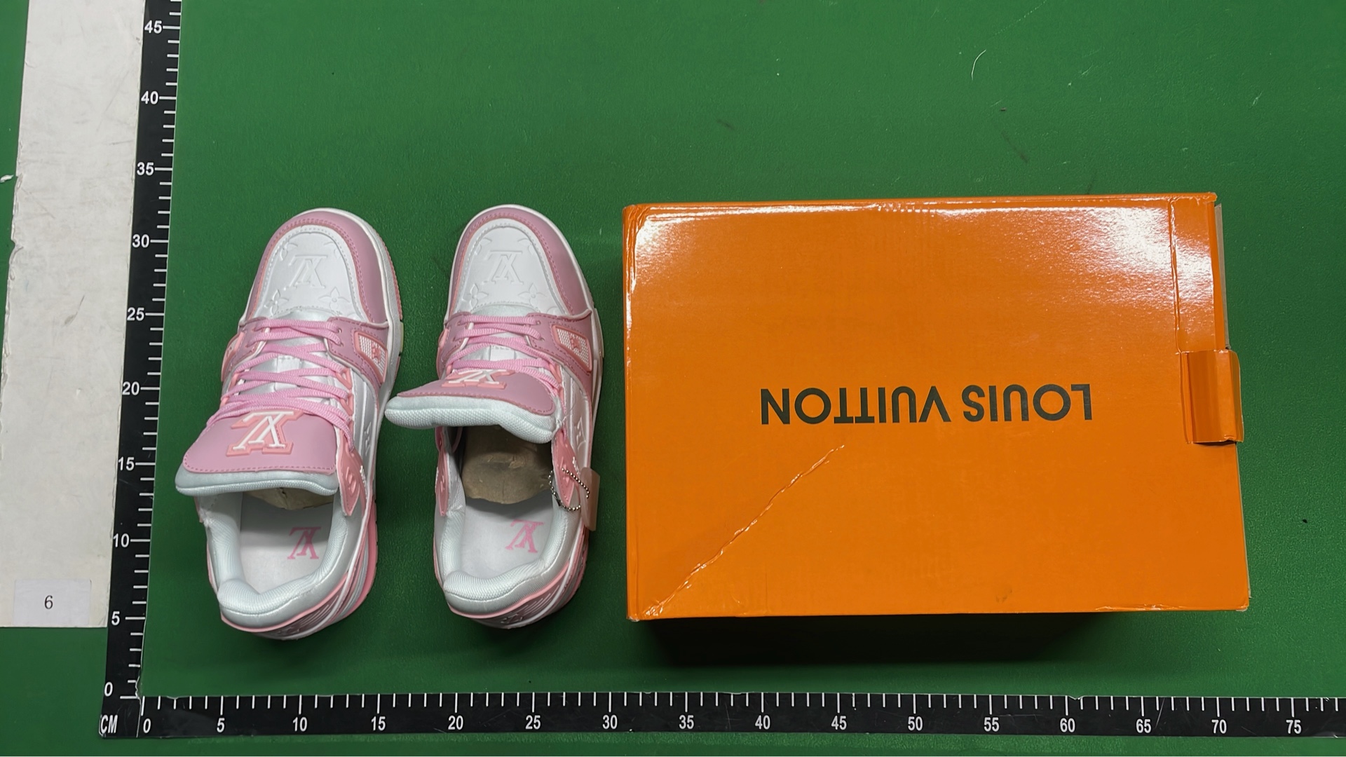 LV Monogram Sneakers Men Women Fashion Sport Shoes