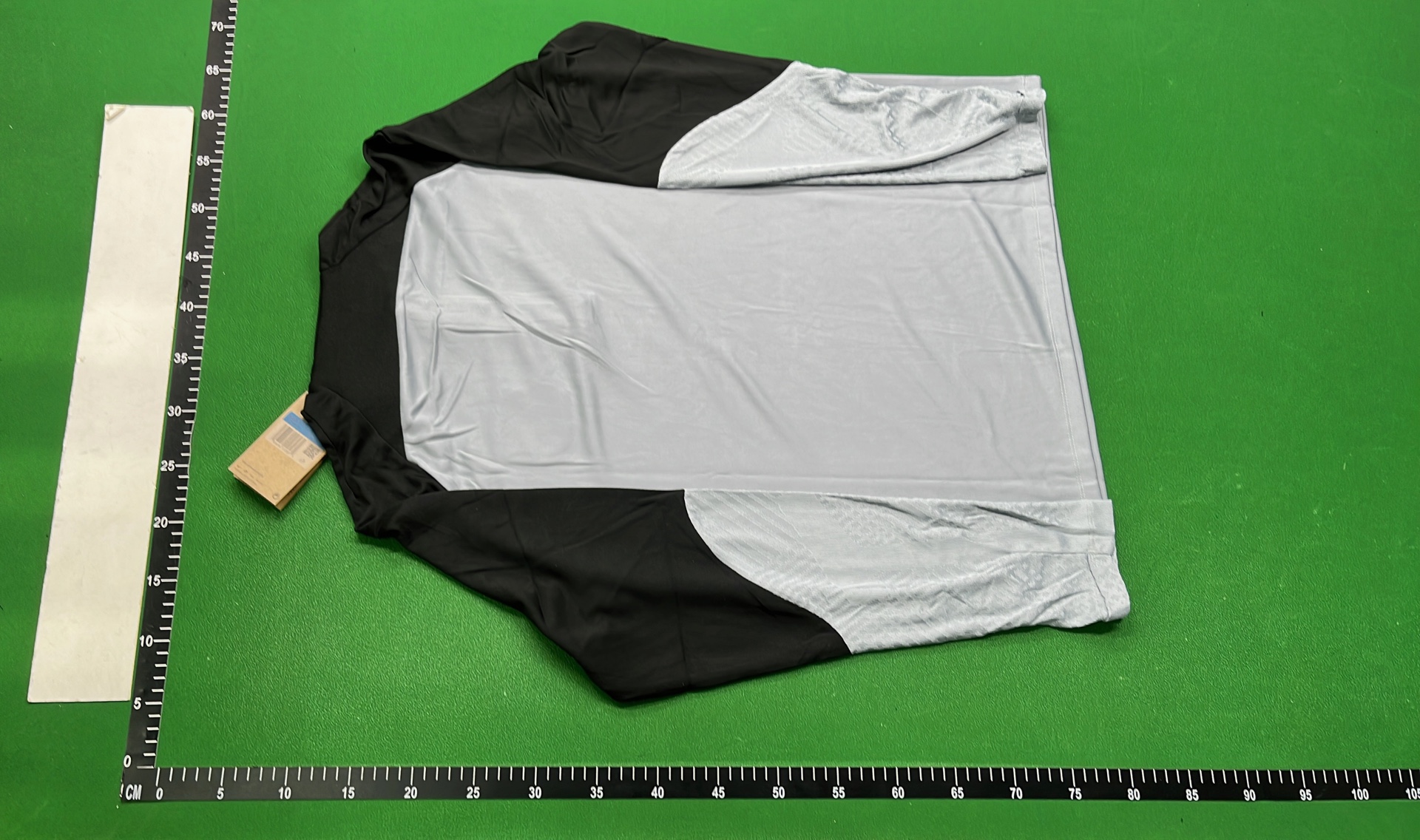 FC Bayern Munich Training Set White Black Red
