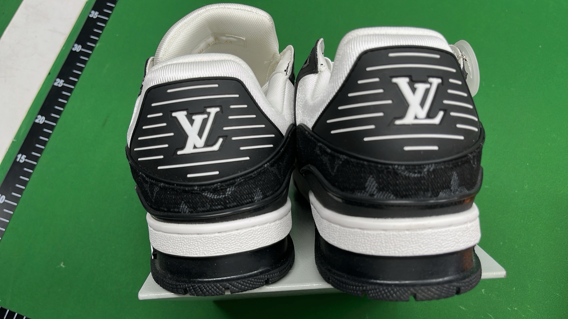 Louis Vuitton LV Trainer Sneakers Men Women Fashion Sport Shoes