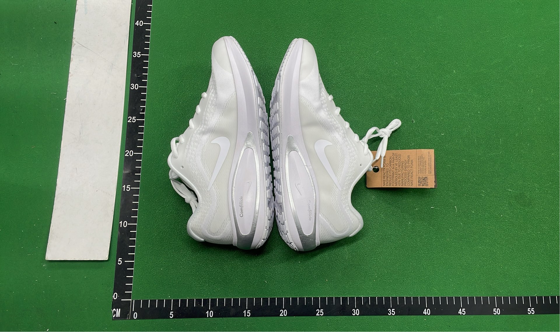Nike Air Zoom Pegasus 40 Running Shoes