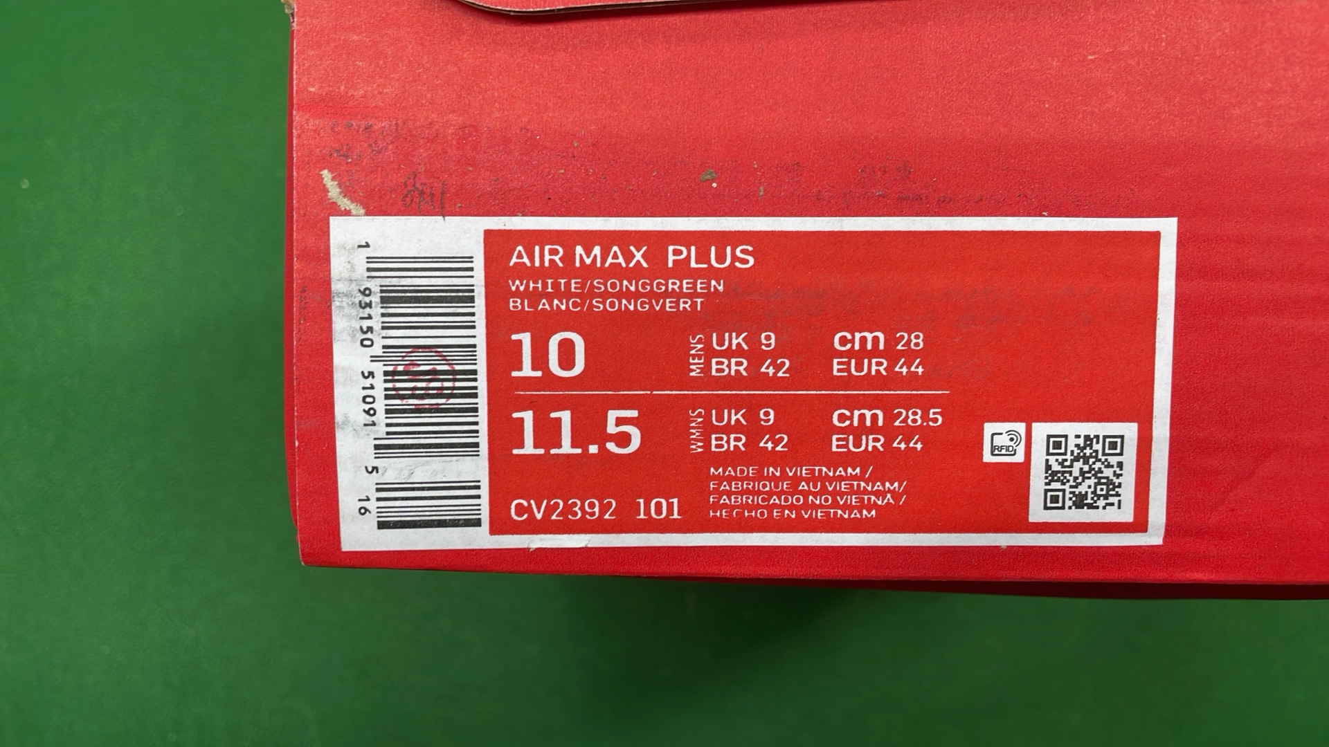 Nike Air Max Tailwind 4 Gradient Sneakers - Men's Running Shoes