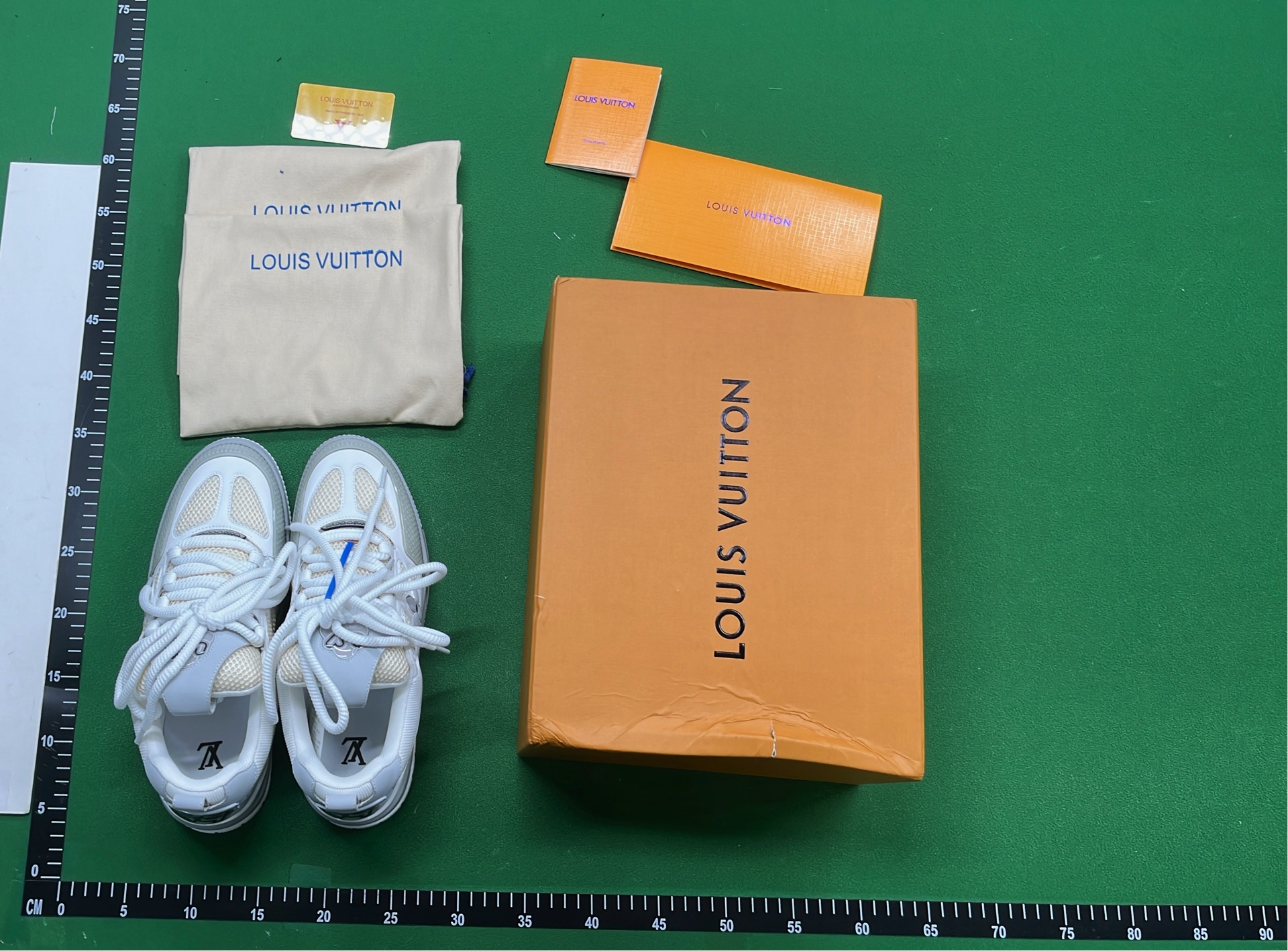 1:1 Batch LOUIS VUITTON shoes-1  in the Best OopBuy Spreadsheet QC photos