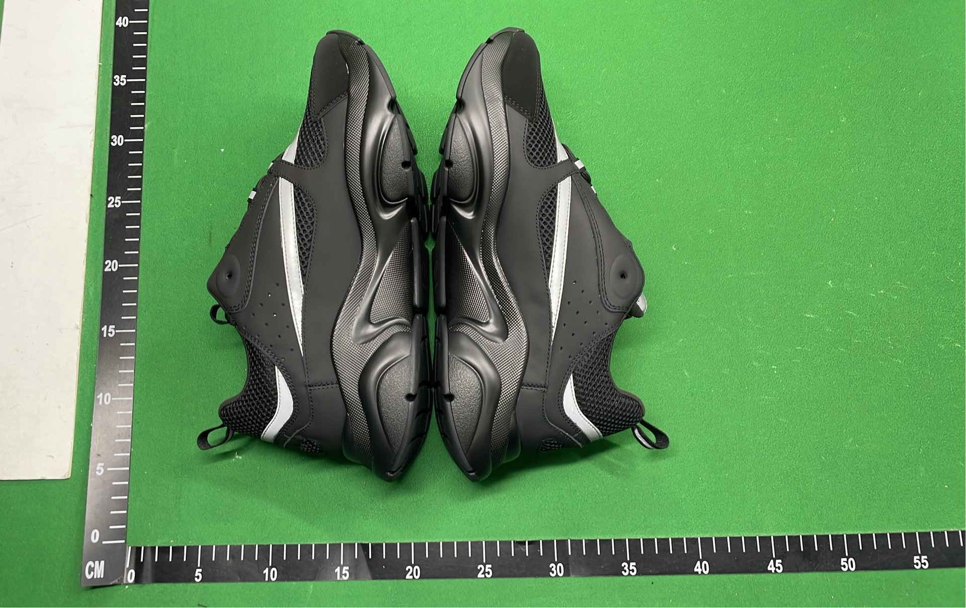 1:1 Batch DIOR B22 Shoes-1  in the Best OopBuy Spreadsheet QC photos
