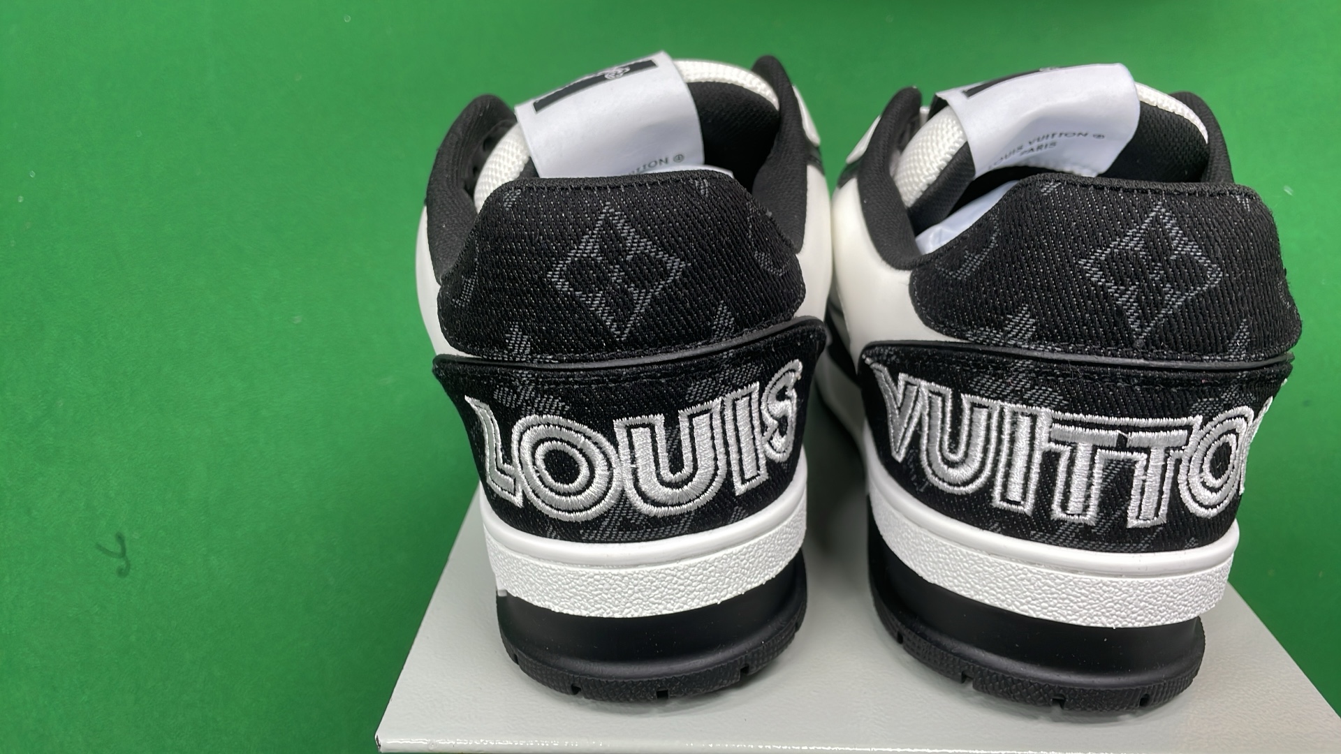 Nike Air Max 97 Black White Sneakers