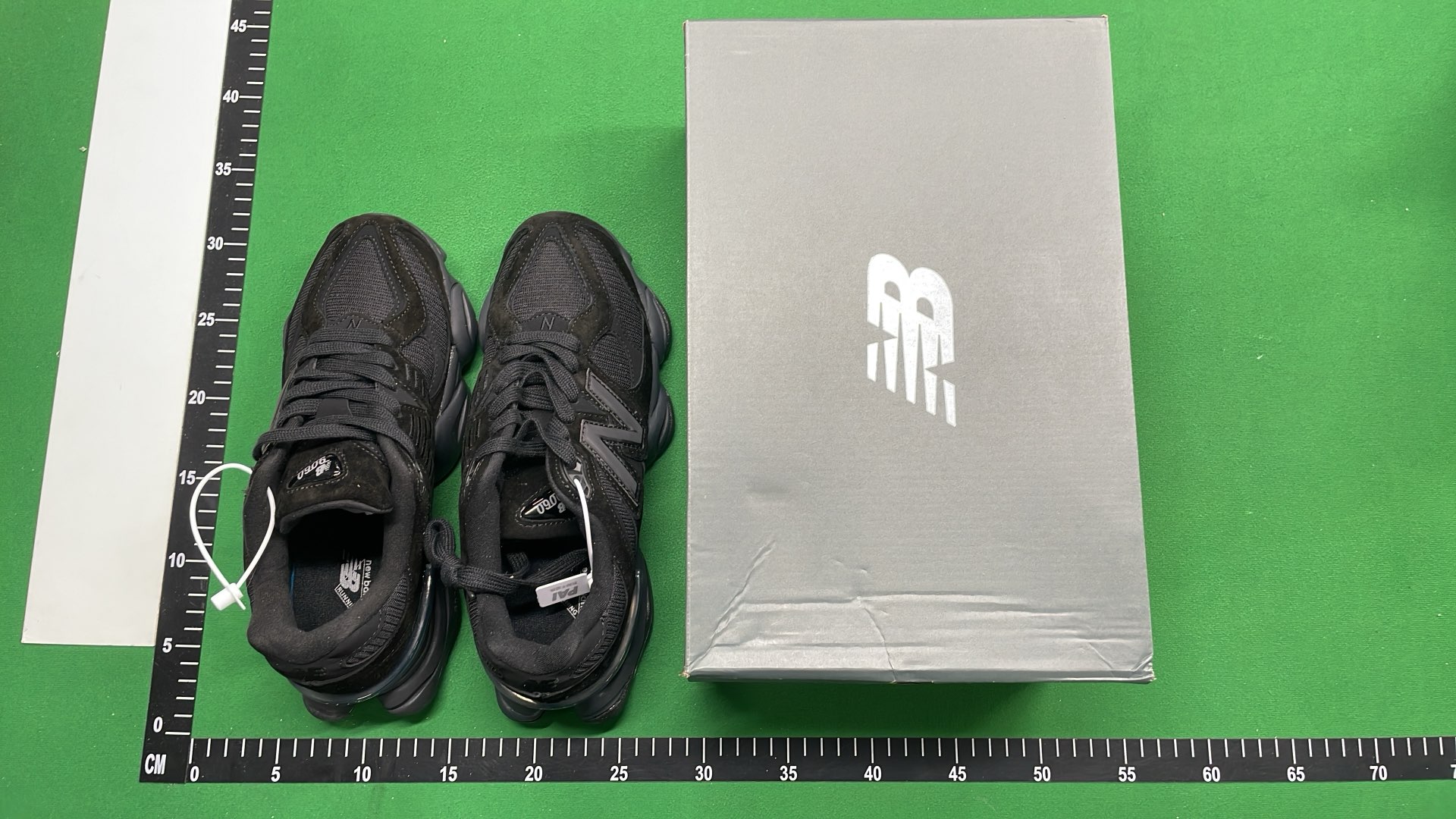 New Balance 9060 Sneakers Top Models for Men Women