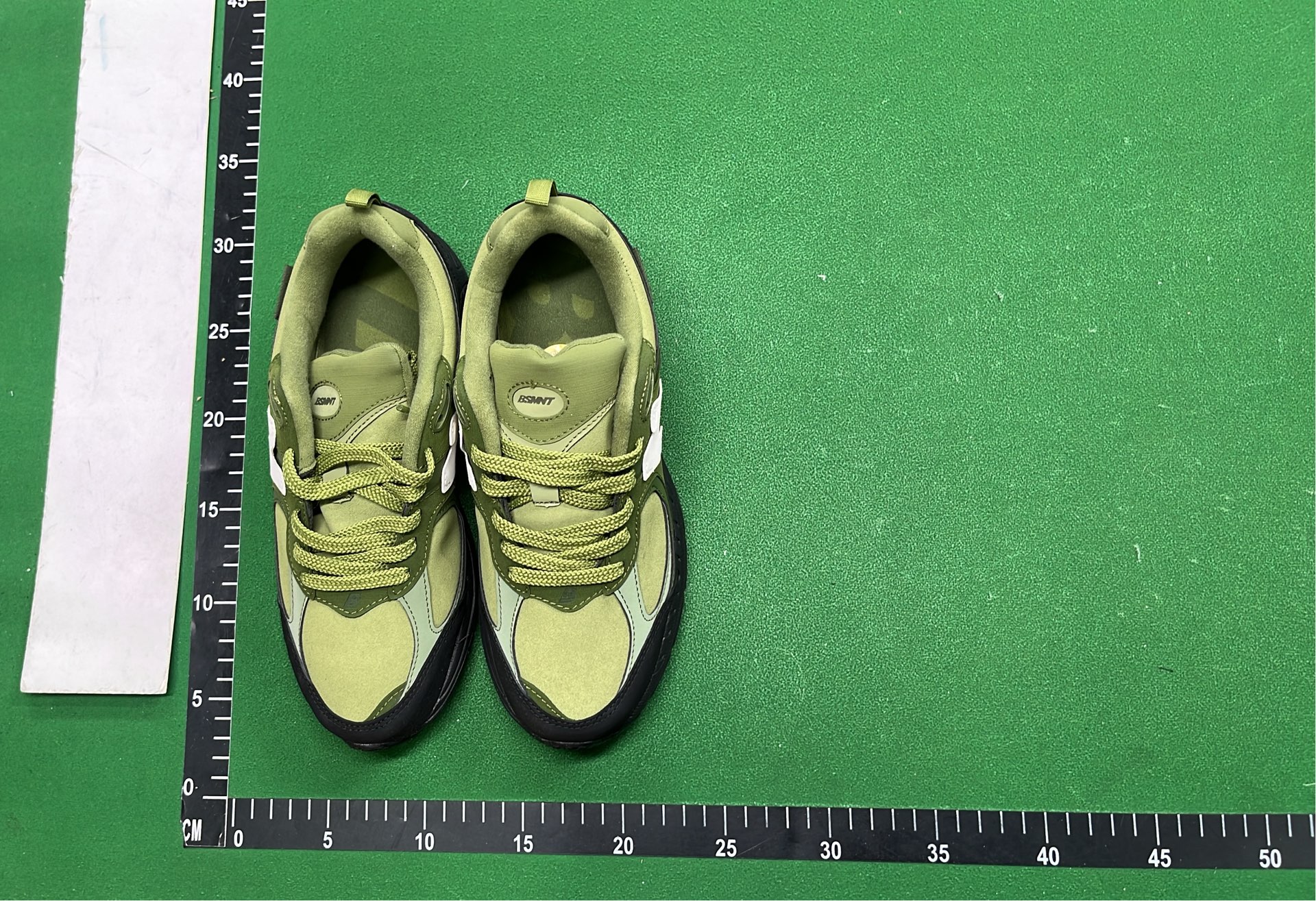KT-2002R Custom Pattern Sneakers for Style and Comfort