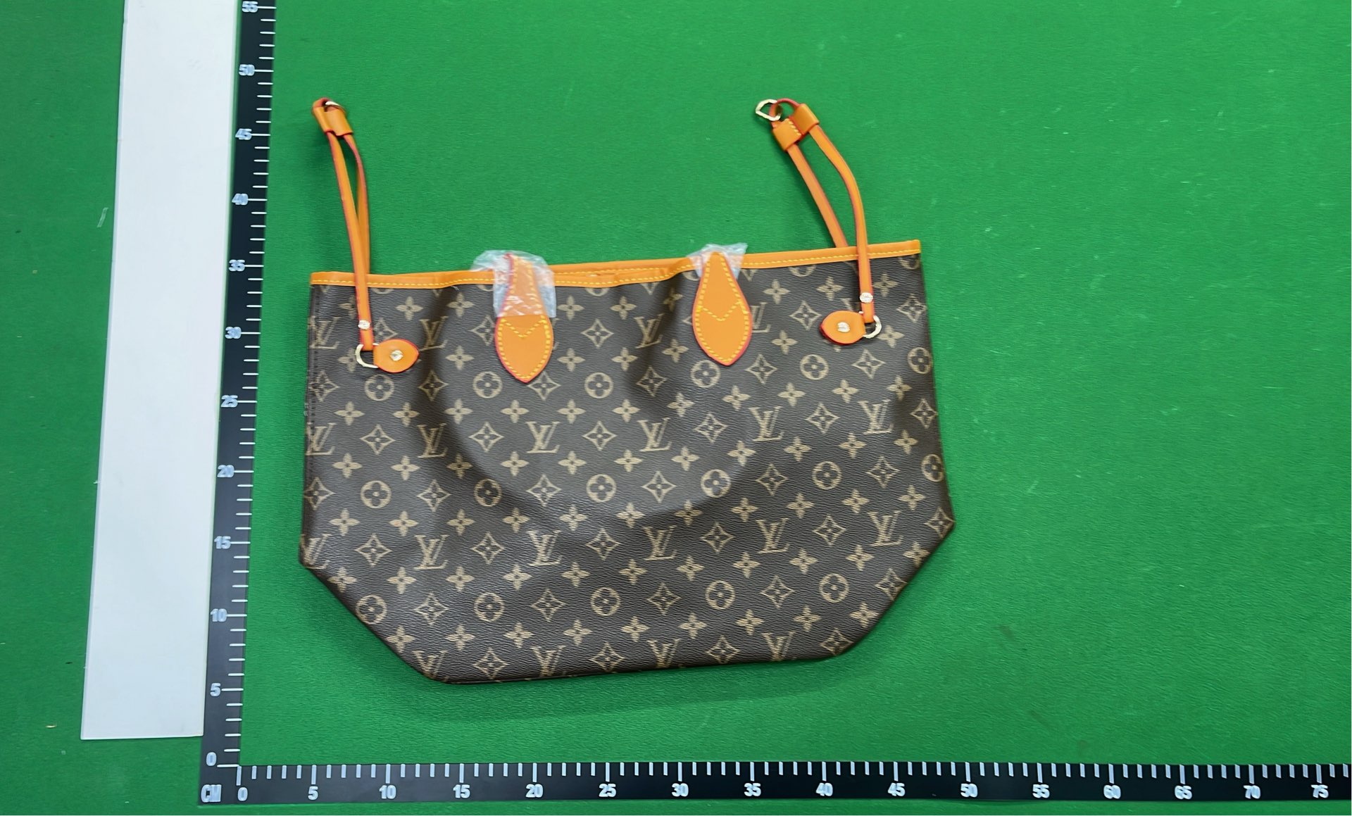 Louis Vuitton Neverfull Tote Bag Monogram Canvas Handbag