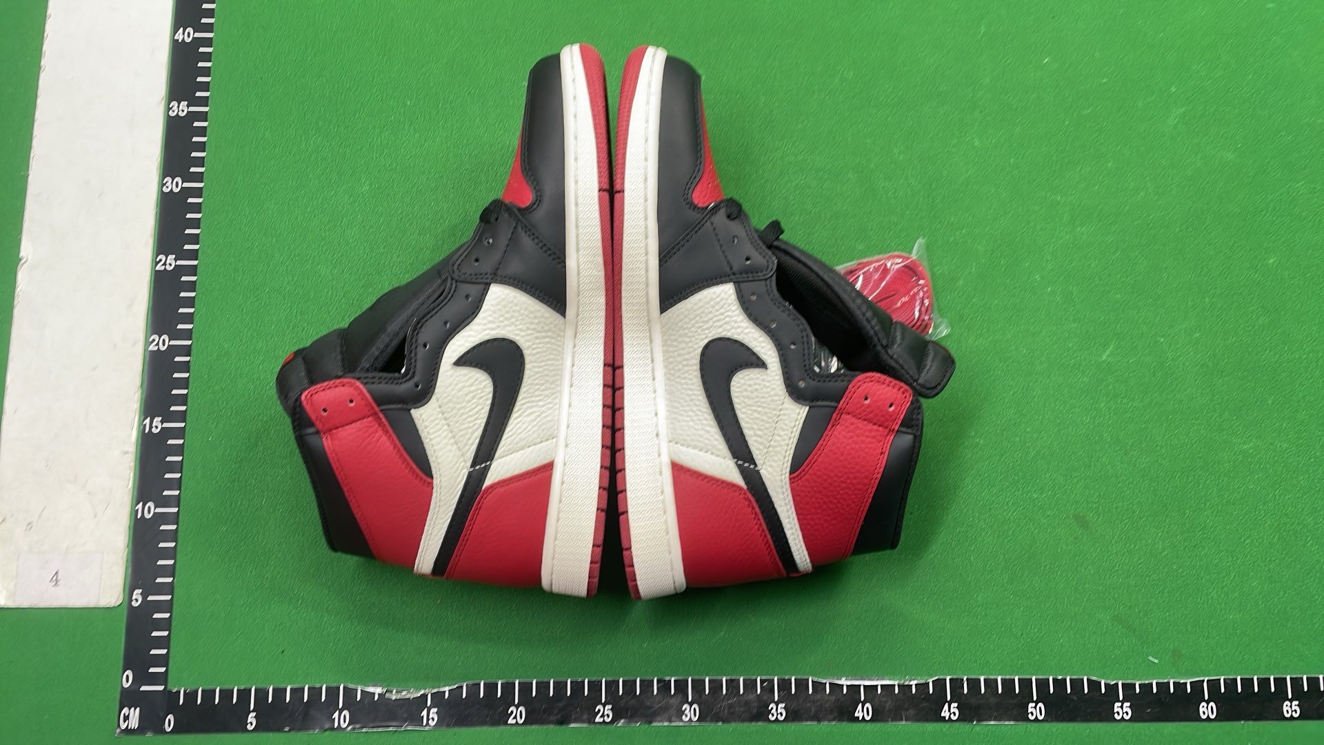 Air Jordan 1 High Off-White Red