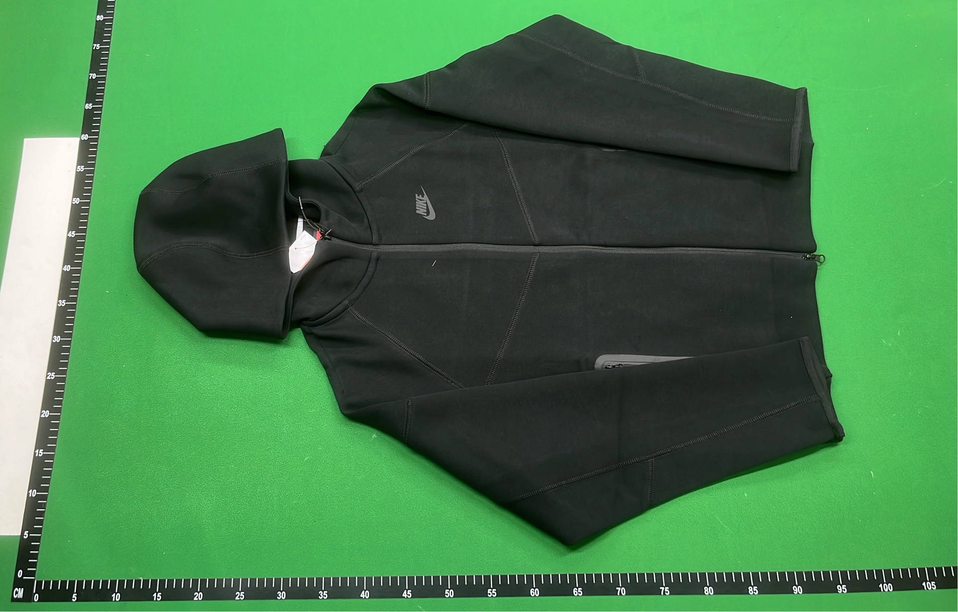 Nike Men's Hoodie and Jogger Set