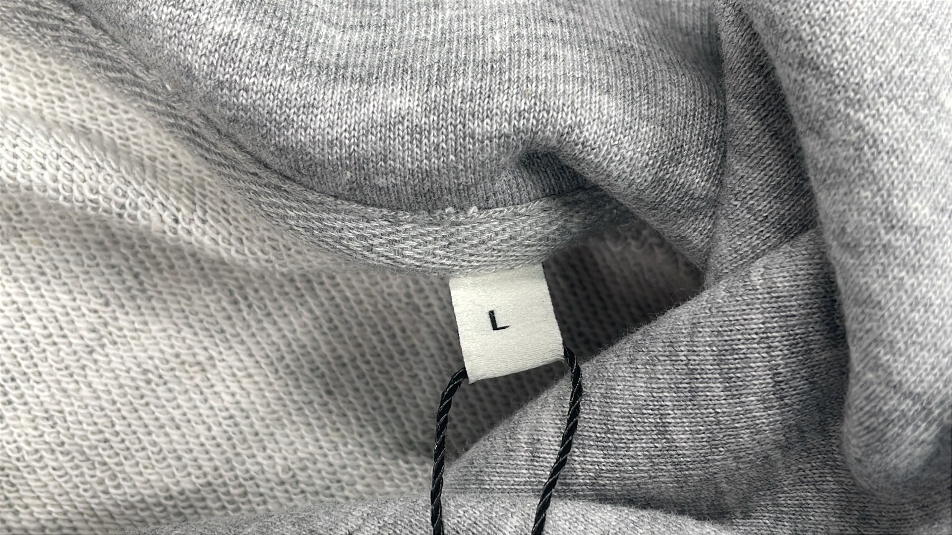Heart Logo Hoodie - Fashionable Streetwear Sweatshirt