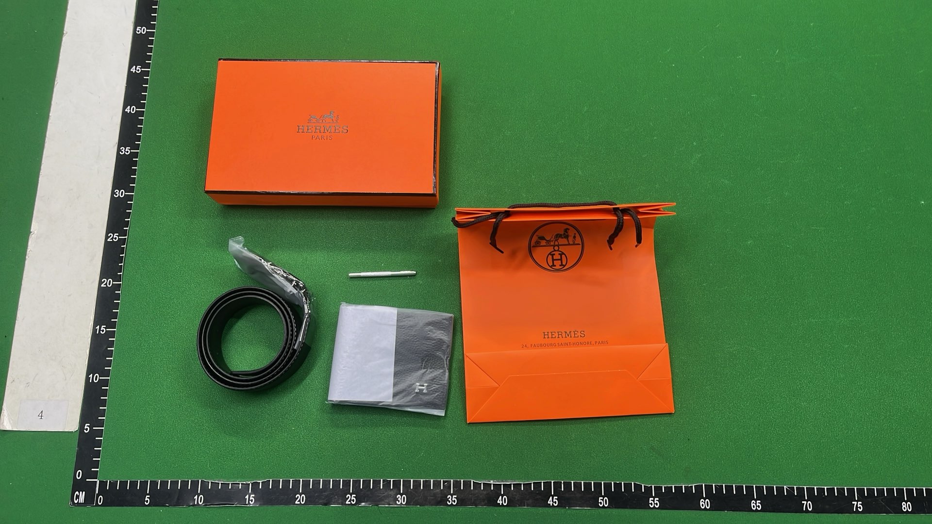 Herm&egrave;s H Belt in Leather - Classic Designer Men's Accessory