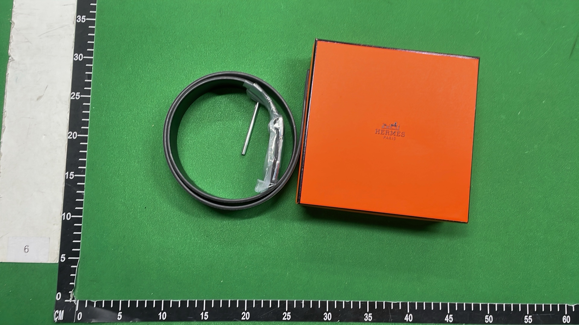Herm&egrave;s H Belt in Leather - Classic Designer Men's Accessory