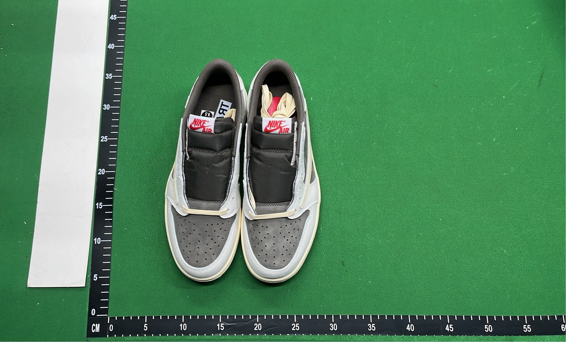 Nike Air Jordan 1 Low Olive Green White Black Sneakers
