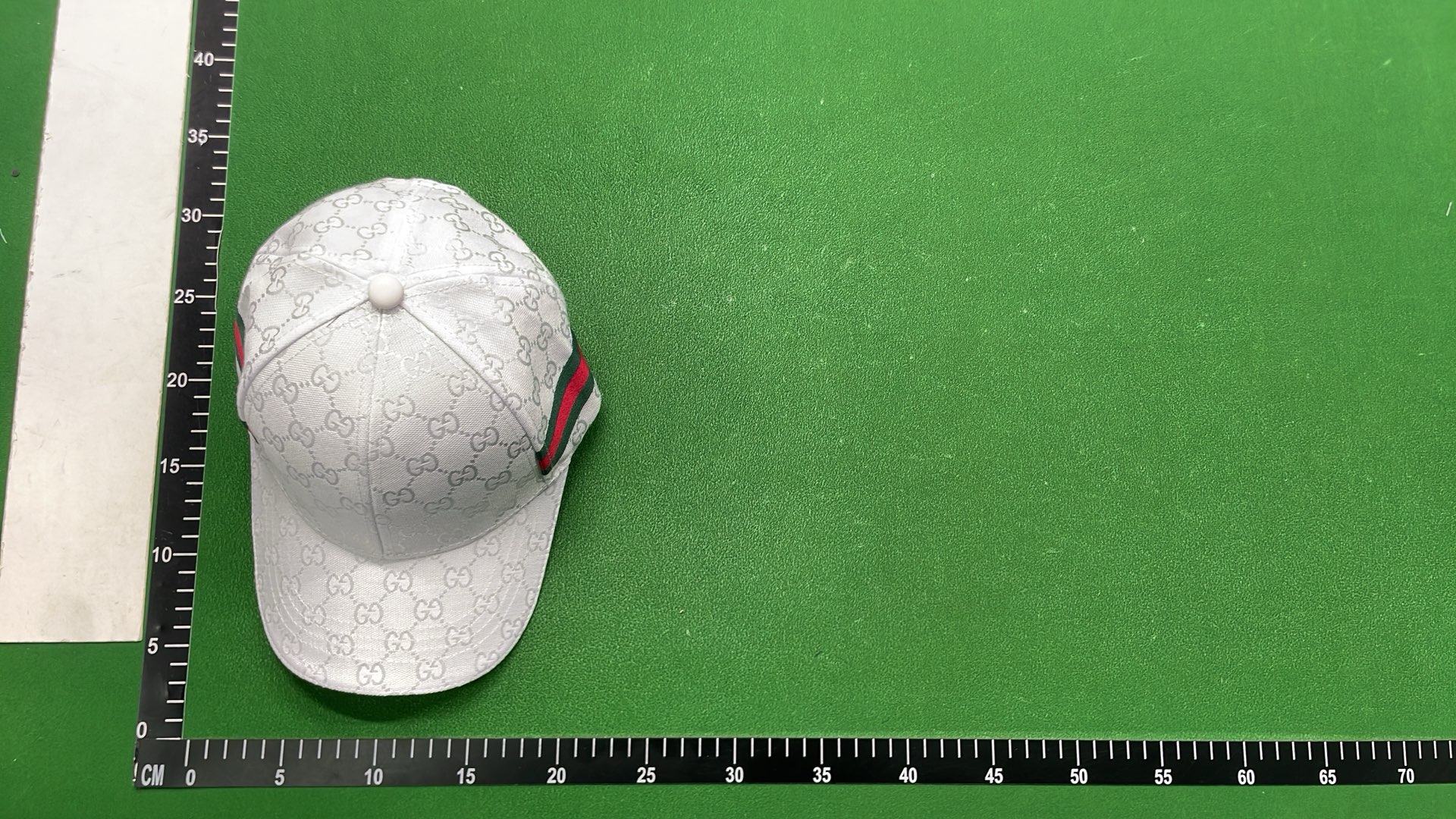 Gucci GG Supreme Pattern Baseball Cap with Gold Logo