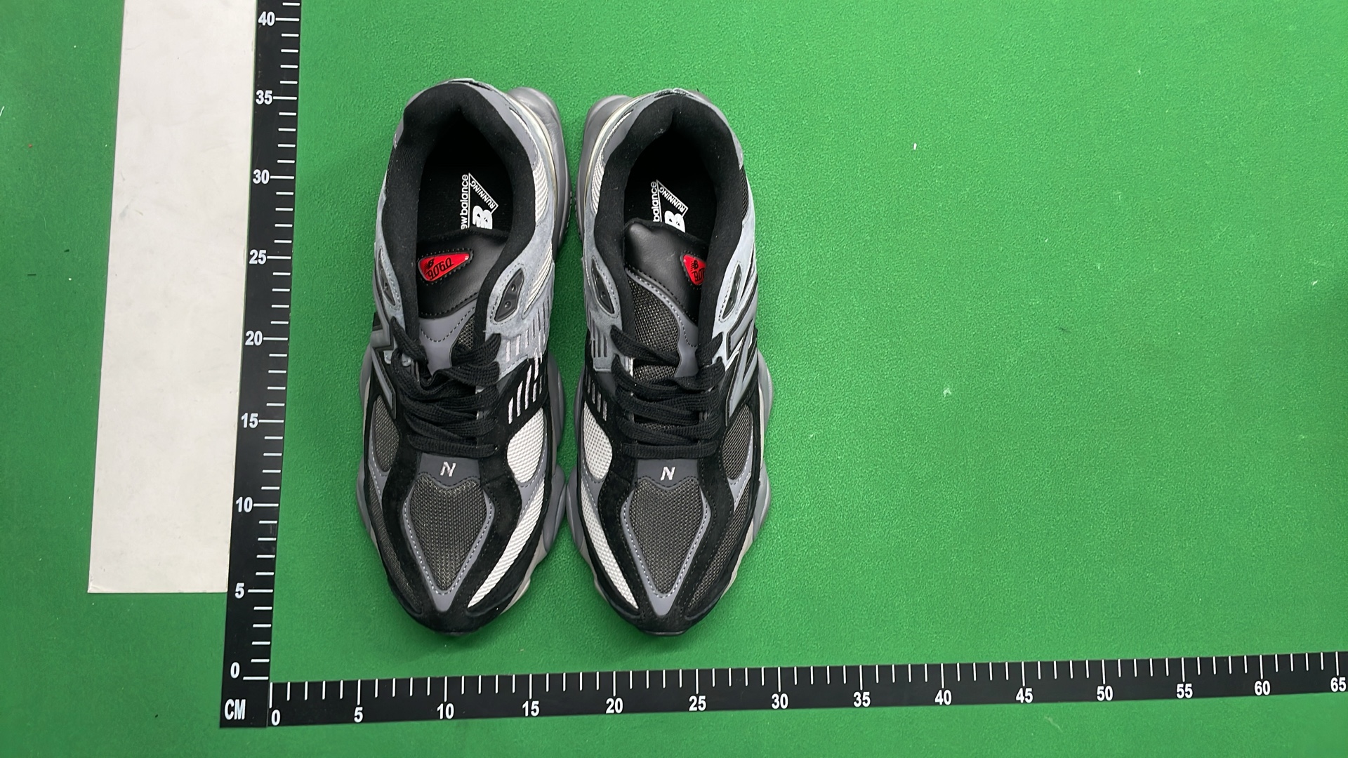 New Balance 9060 NBBM0718ZNL Sneakers
