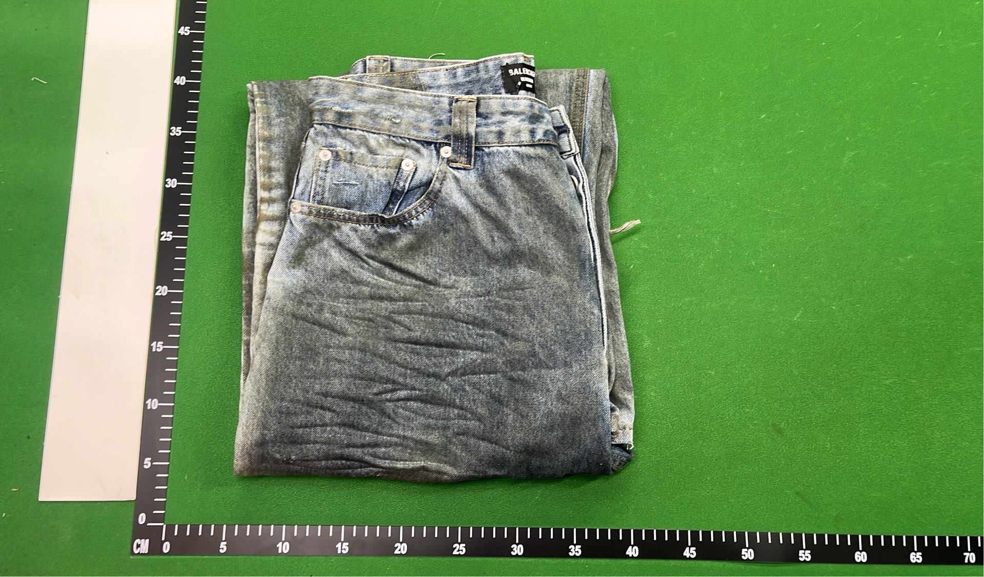 Distressed Wide Leg Denim Pants with Ripped Design