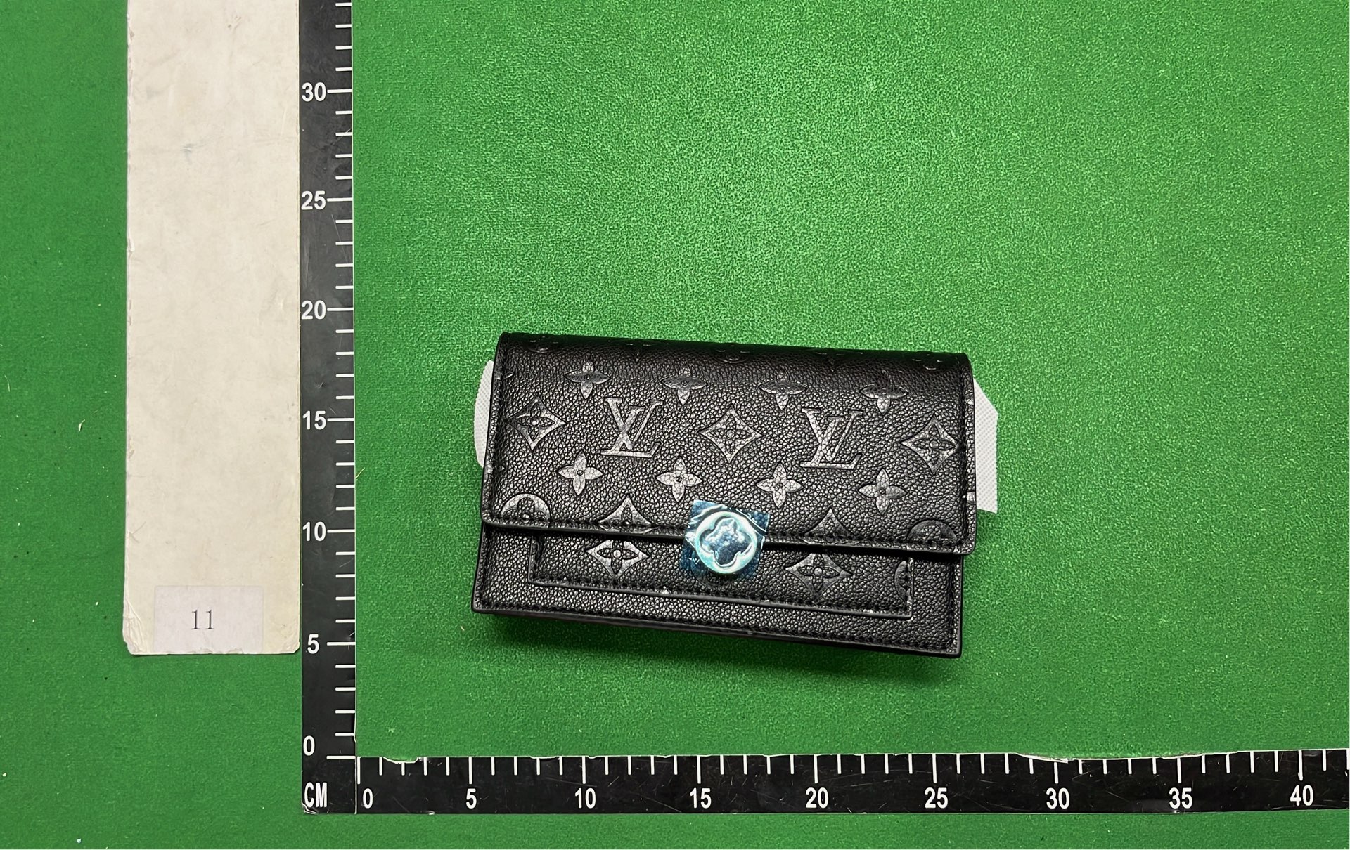 Louis Vuitton Monogram Handbags Collection - Luxury Designer Bags